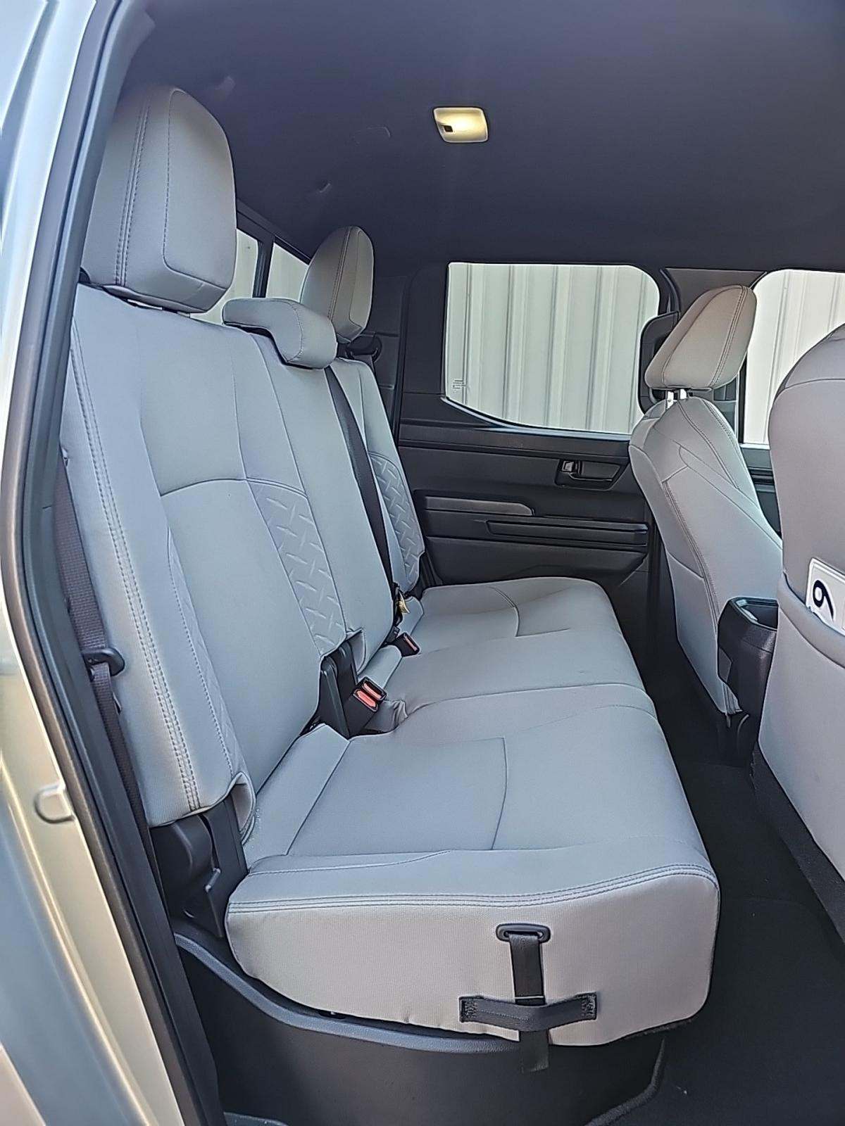 2024 Toyota Tacoma SR5 AWD