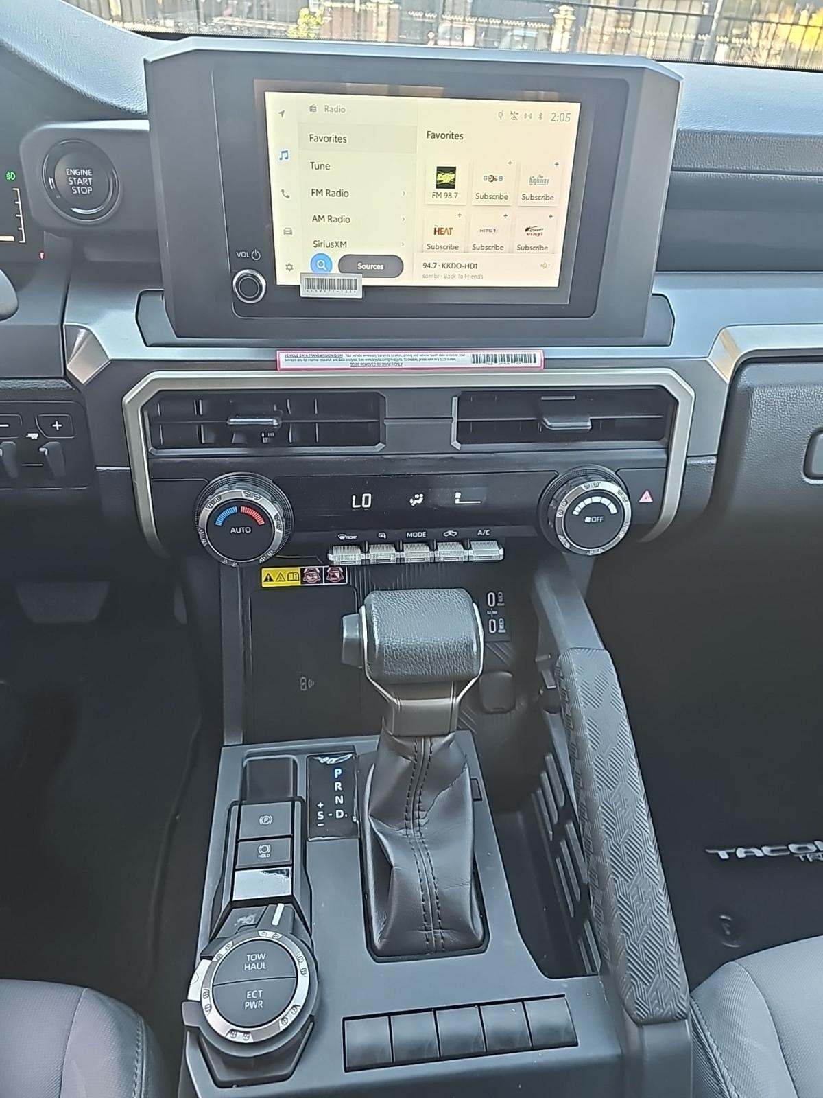 2024 Toyota Tacoma SR5 AWD