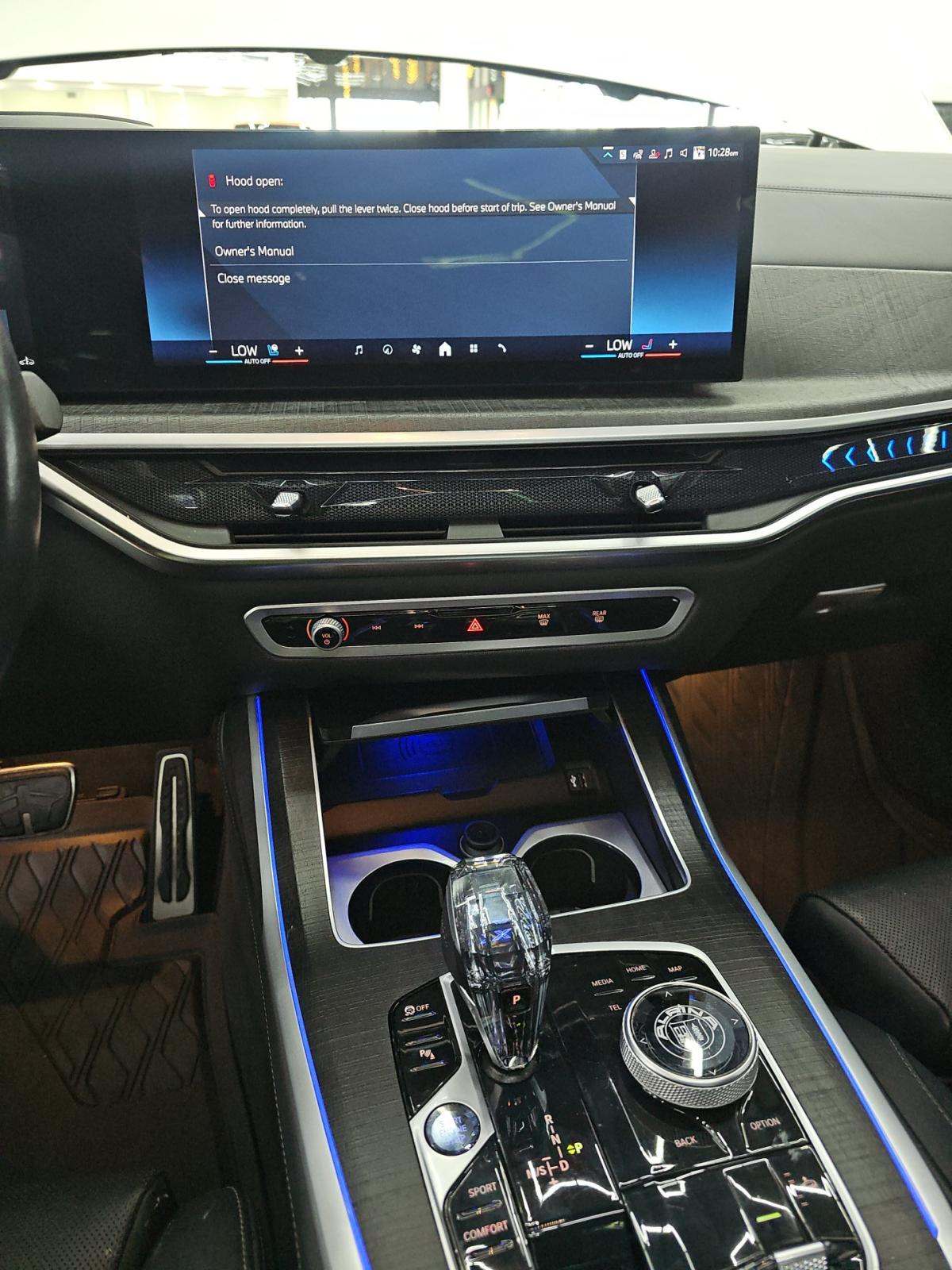 2024 BMW X7 ALPINA XB7 AWD