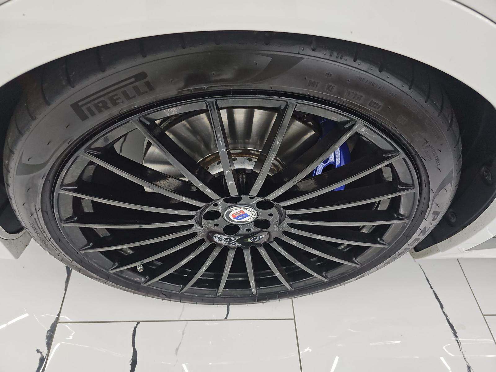 2024 BMW X7 ALPINA XB7 AWD