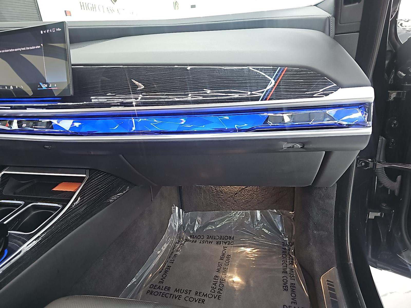 2023 BMW 7 Series 740i RWD