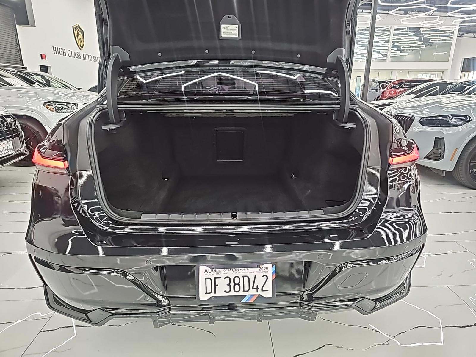 2023 BMW 7 Series 740i RWD