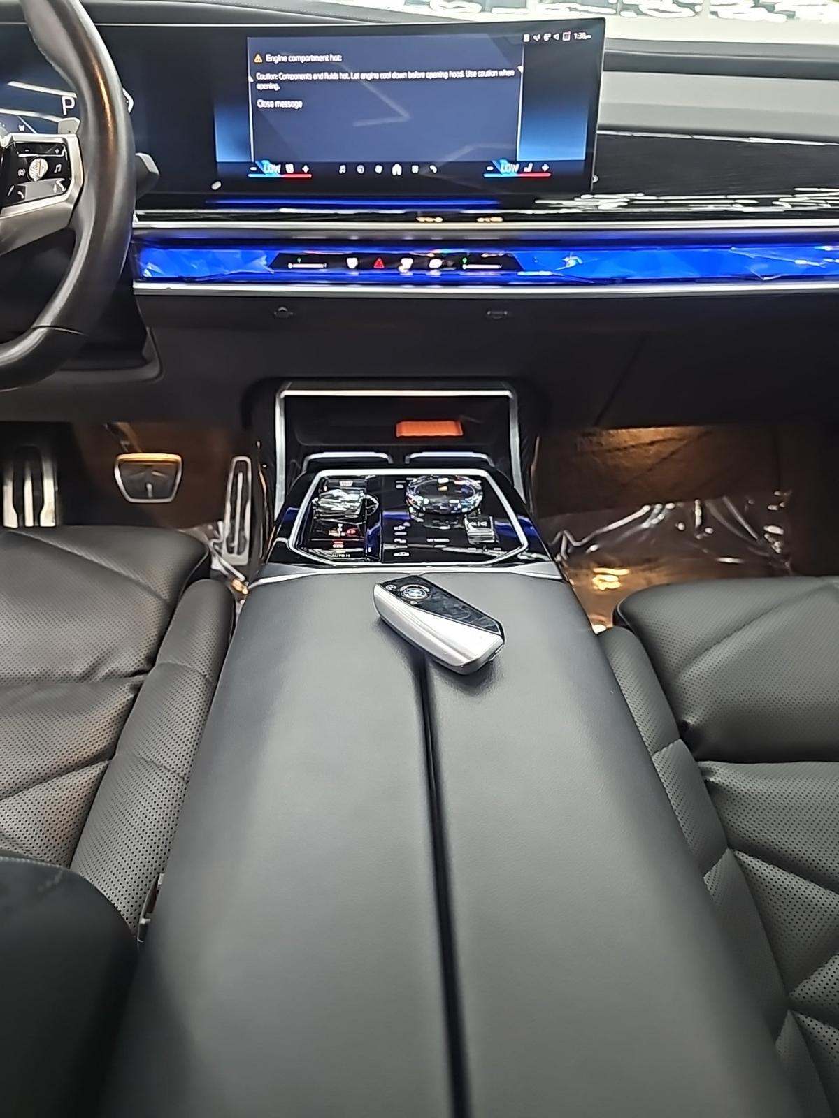 2023 BMW 7 Series 740i RWD