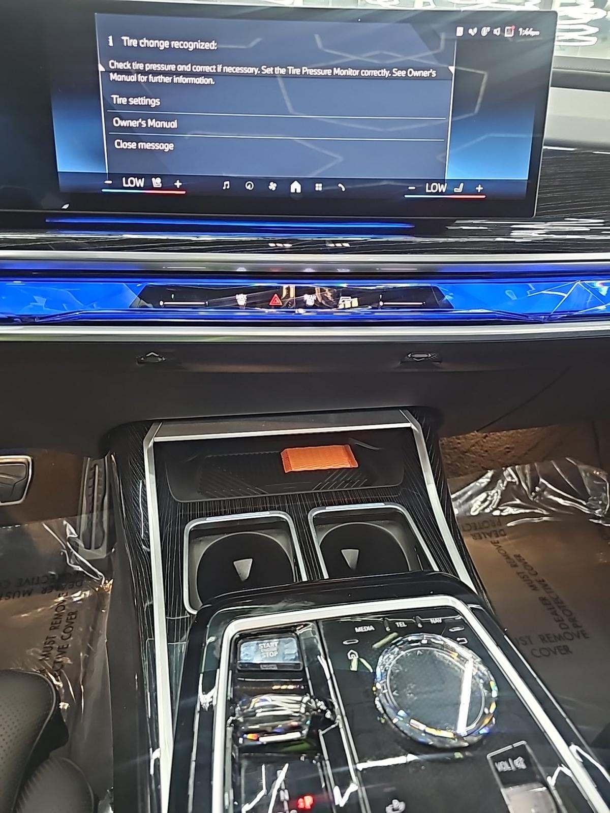 2023 BMW 7 Series 740i RWD