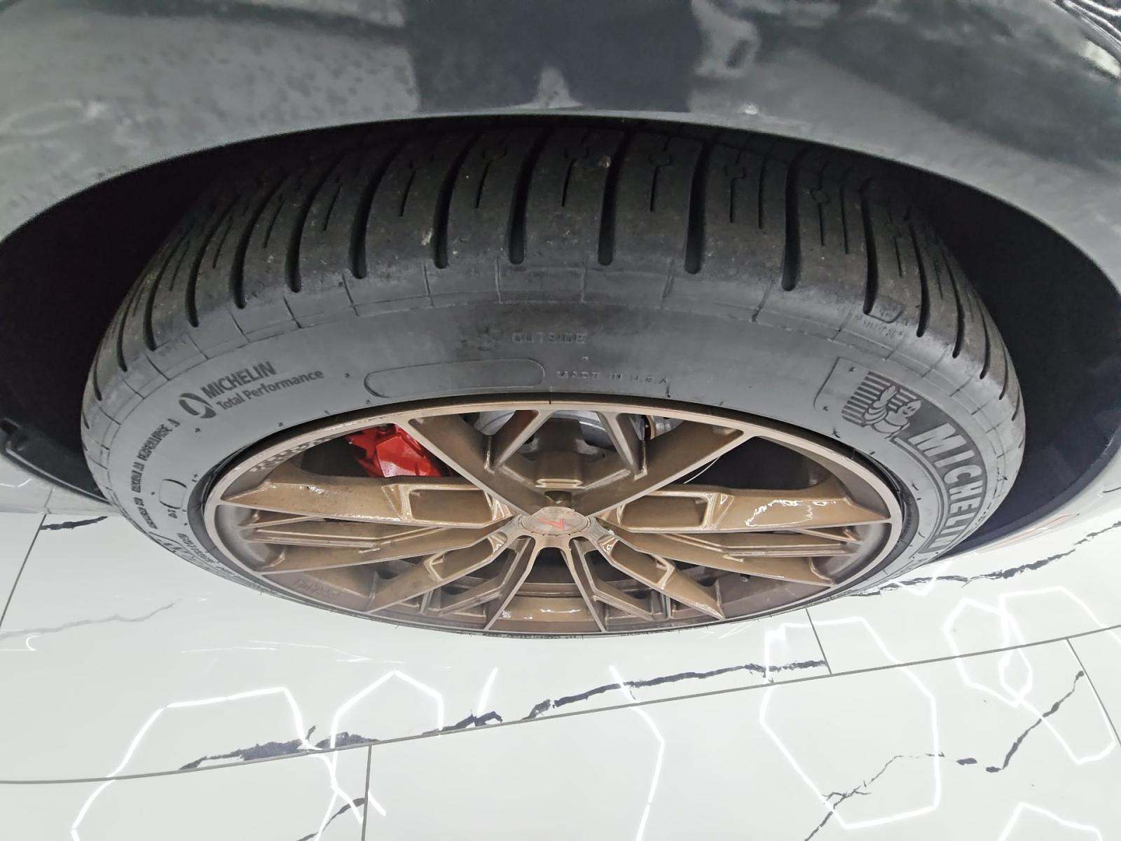 2022 BMW M8 Competition AWD