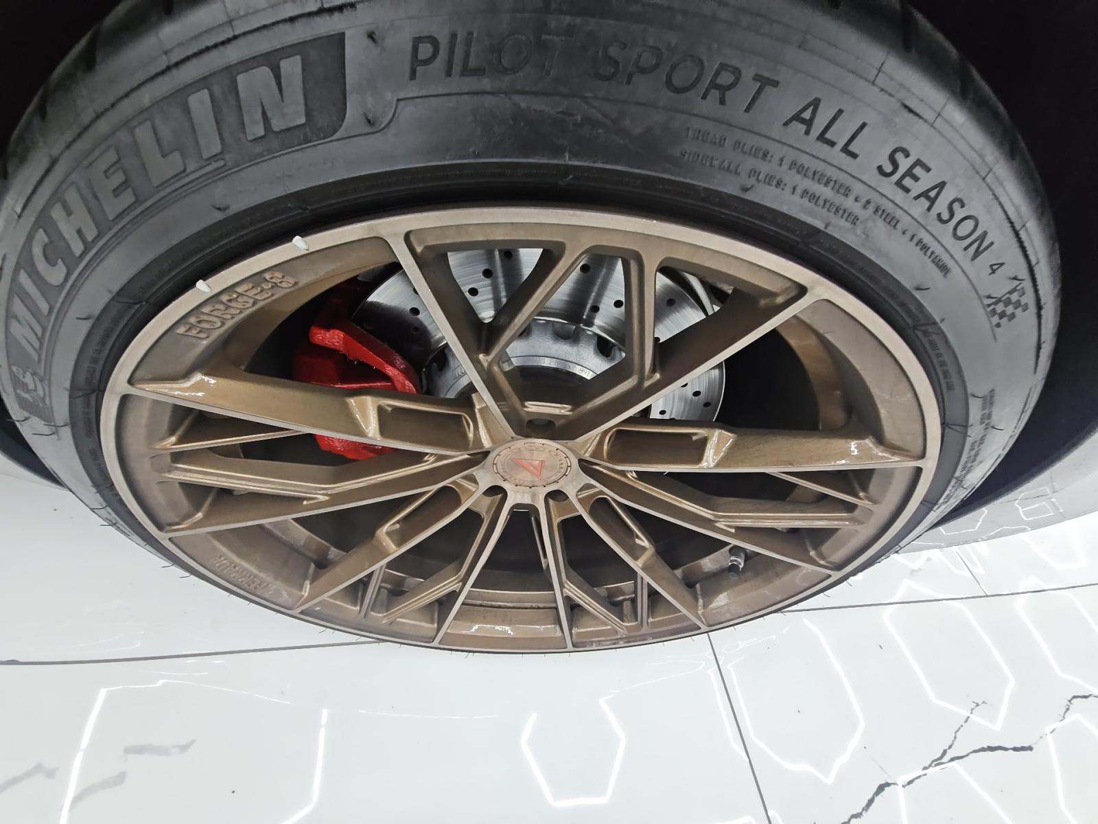 2022 BMW M8 Competition AWD