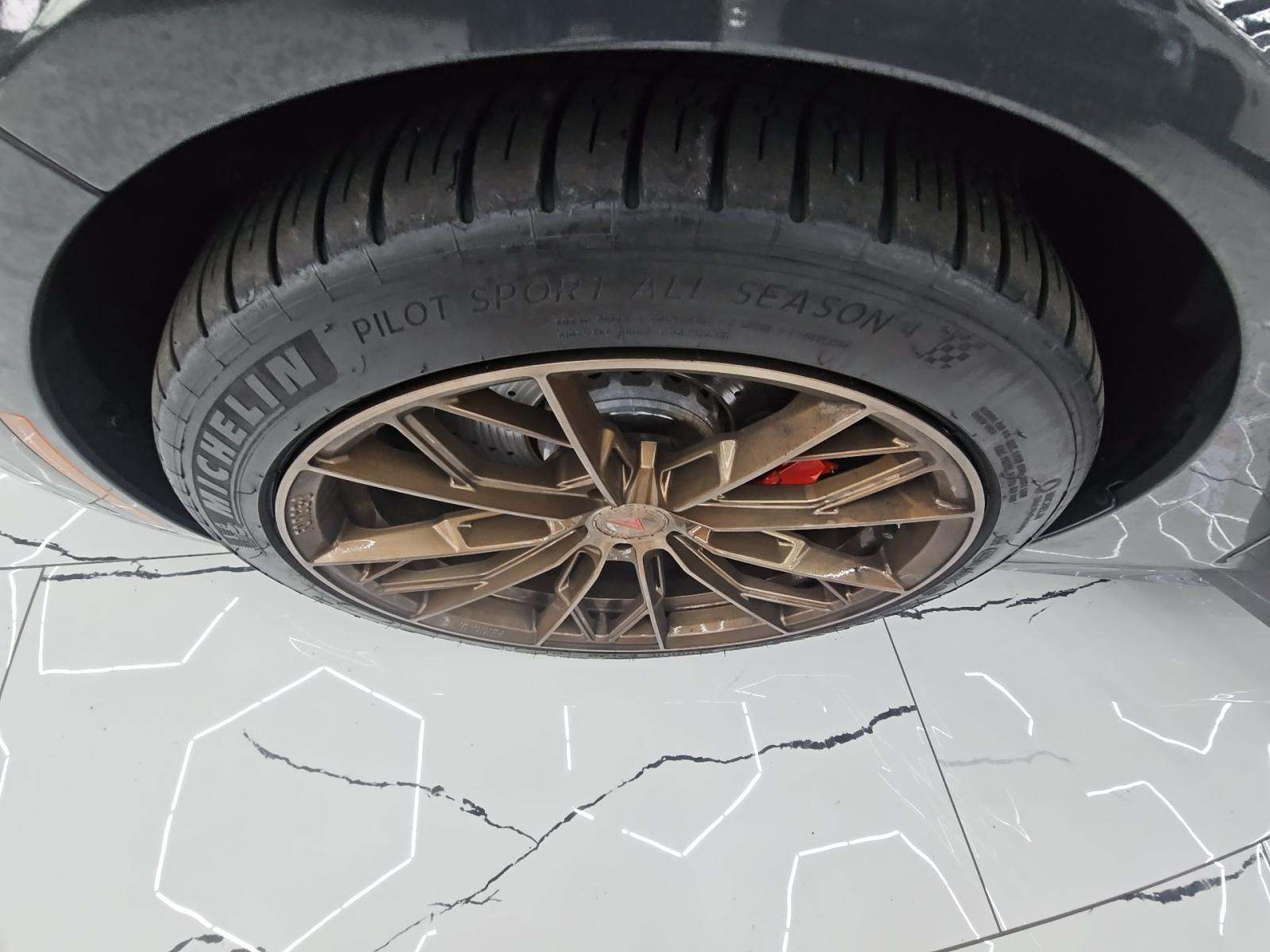 2022 BMW M8 Competition AWD