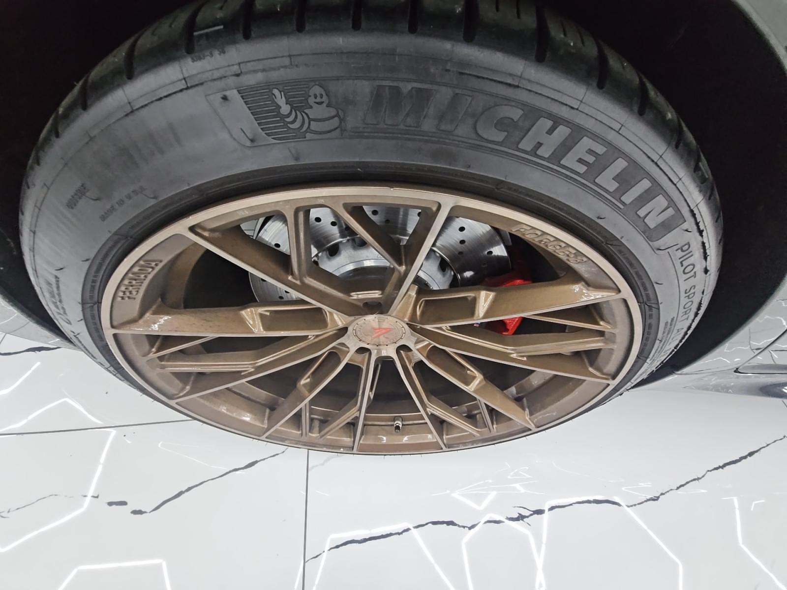 2022 BMW M8 Competition AWD