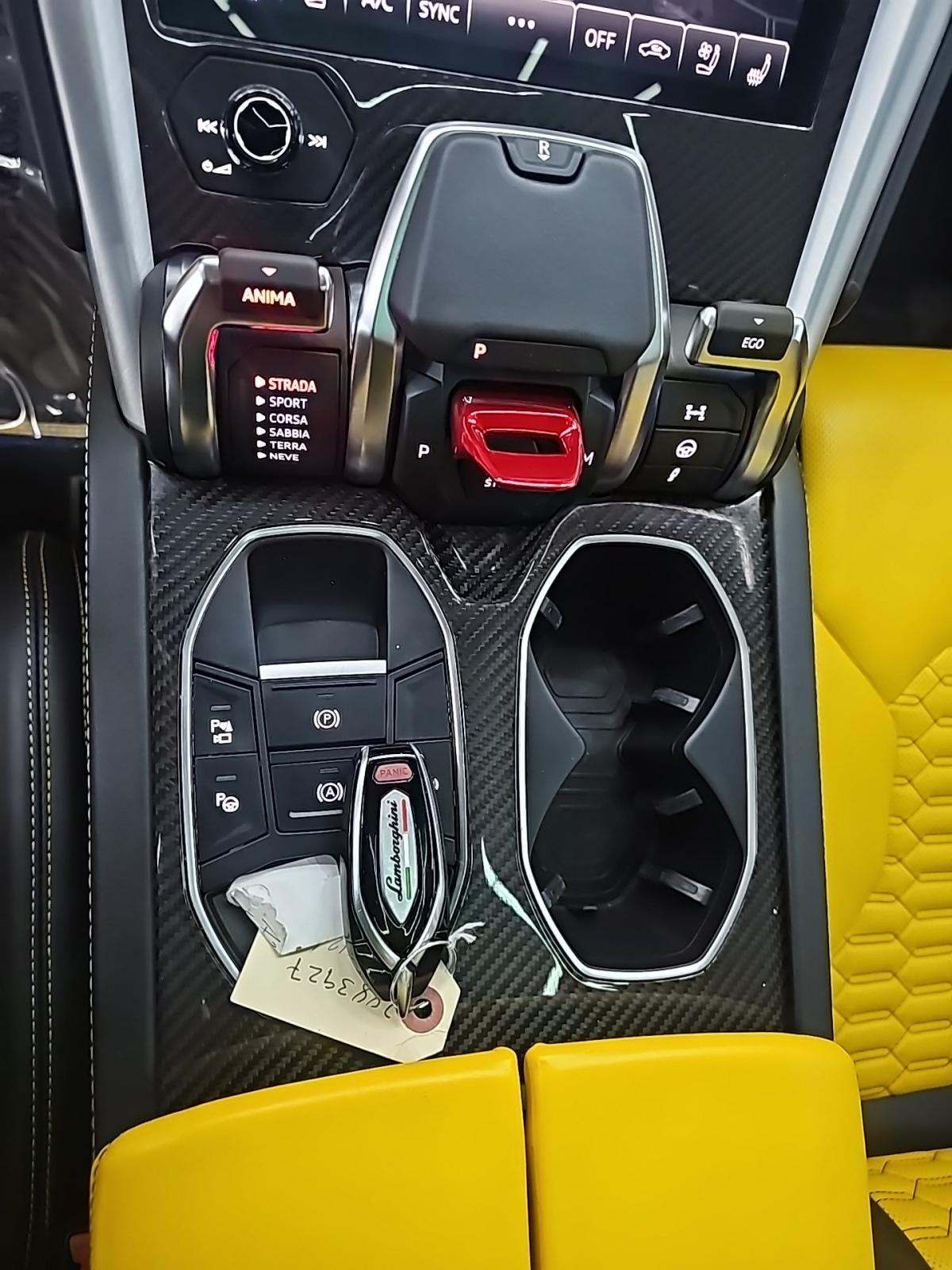 2021 Lamborghini Urus Base AWD