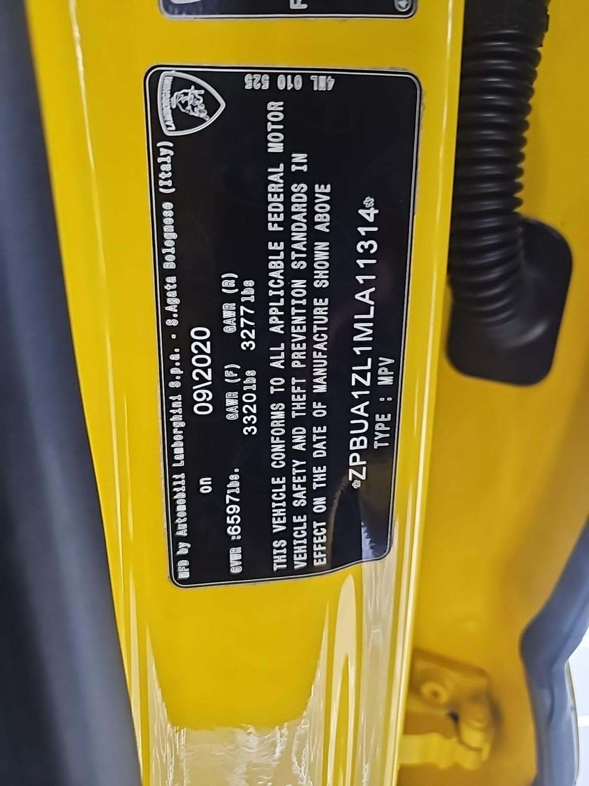 2021 Lamborghini Urus Base AWD