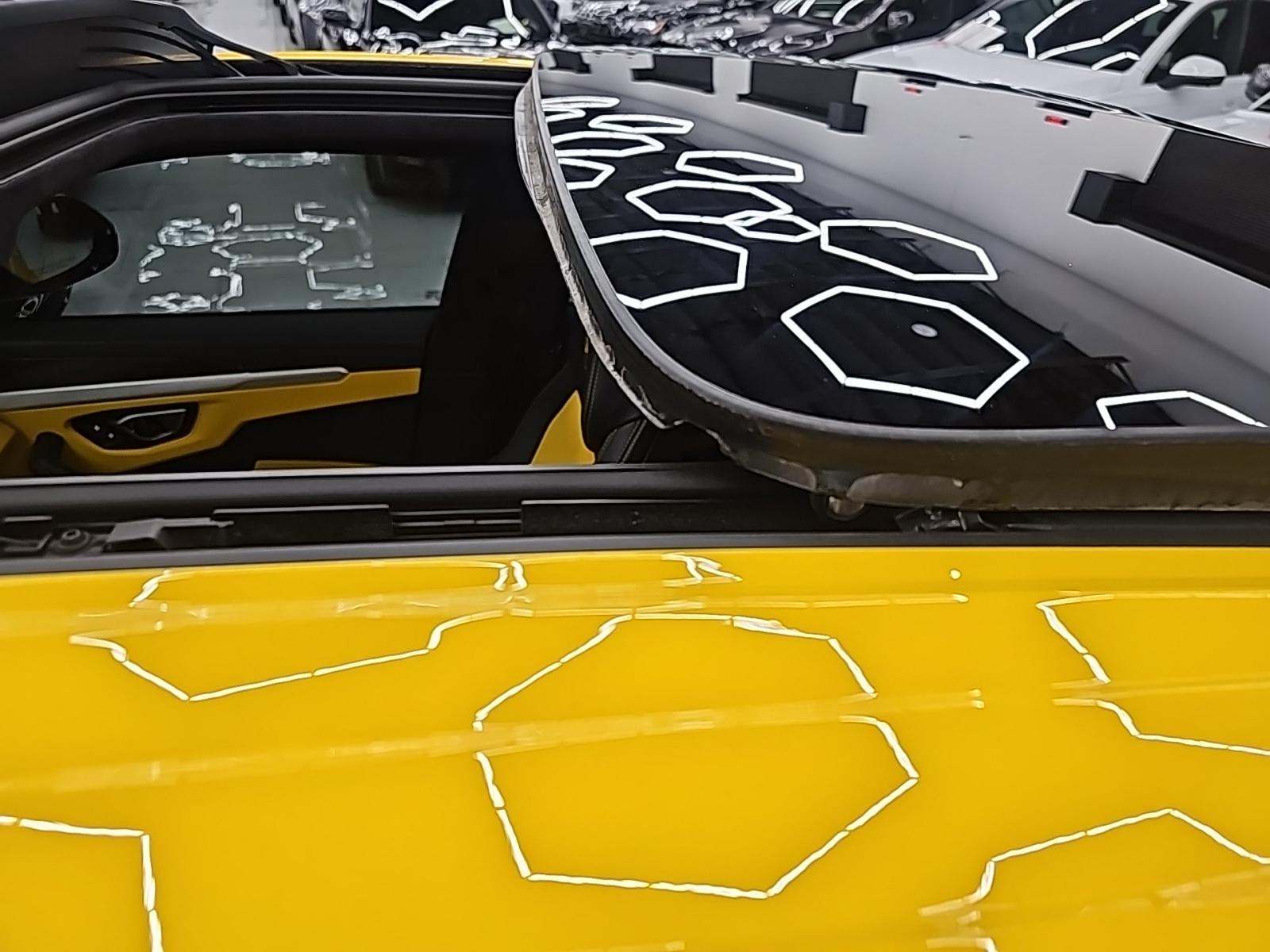 2021 Lamborghini Urus Base AWD