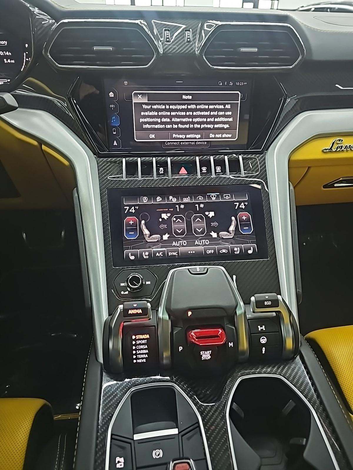 2021 Lamborghini Urus Base AWD