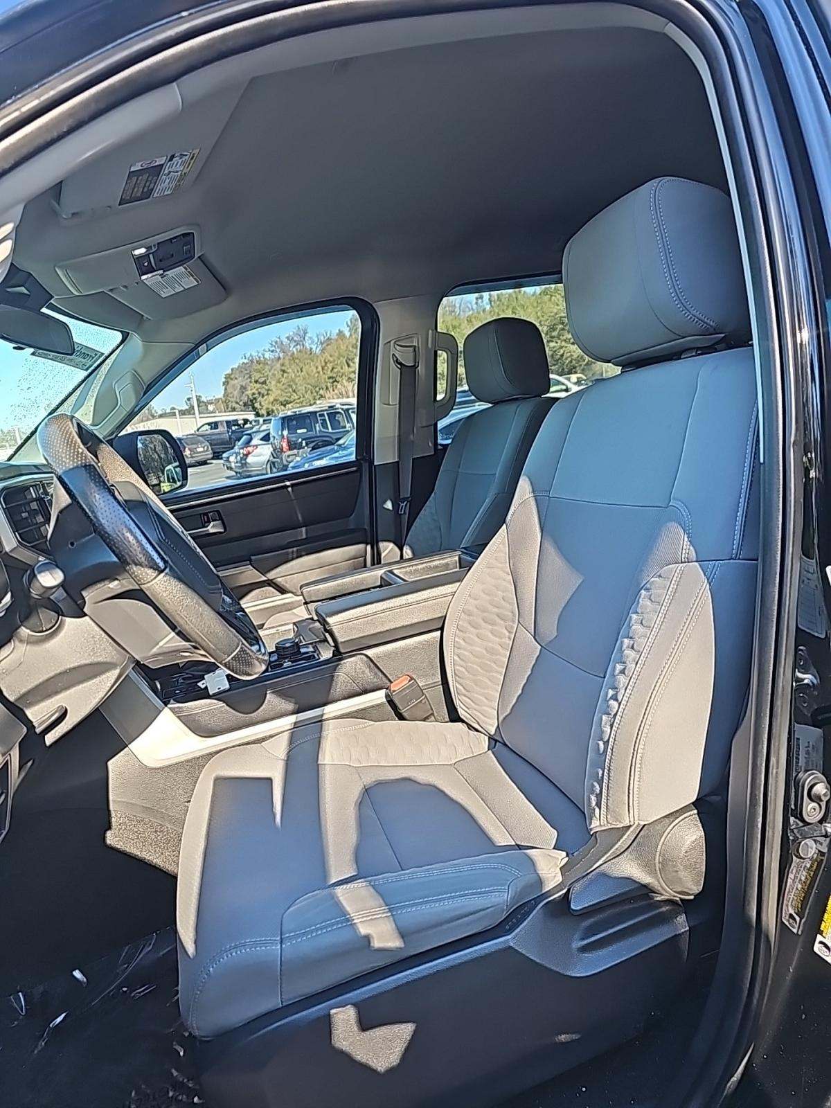 2022 Toyota Tundra SR5 AWD