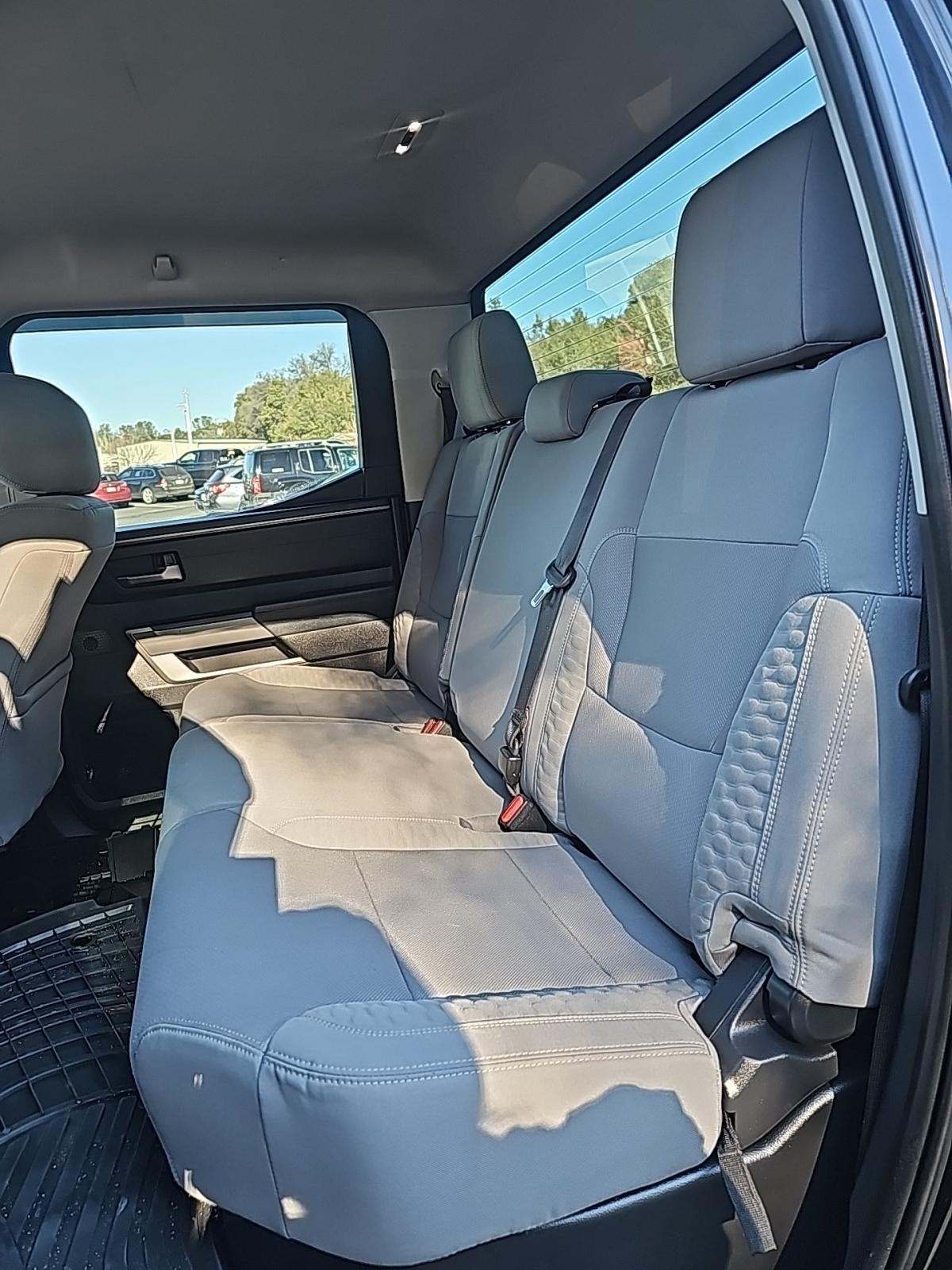 2022 Toyota Tundra SR5 AWD