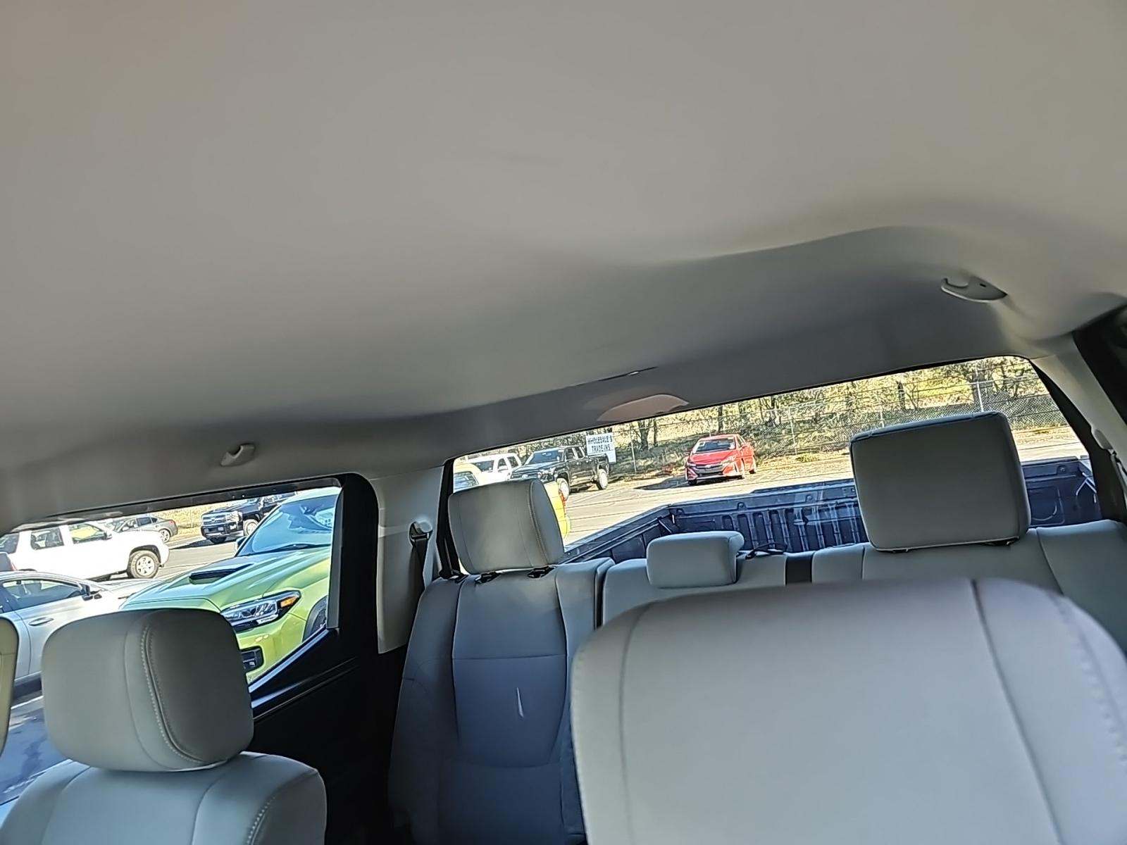 2022 Toyota Tundra SR5 AWD