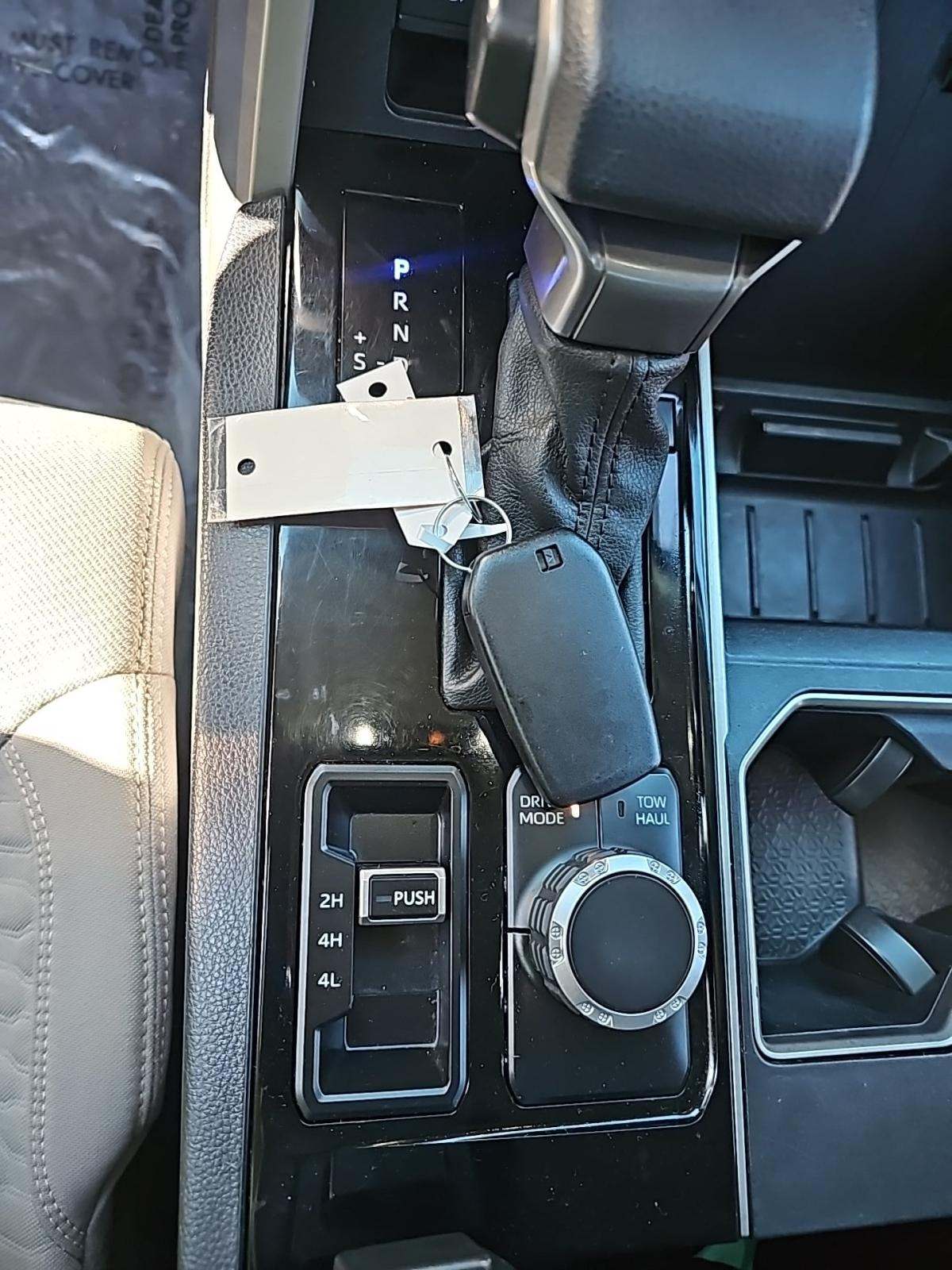 2022 Toyota Tundra SR5 AWD