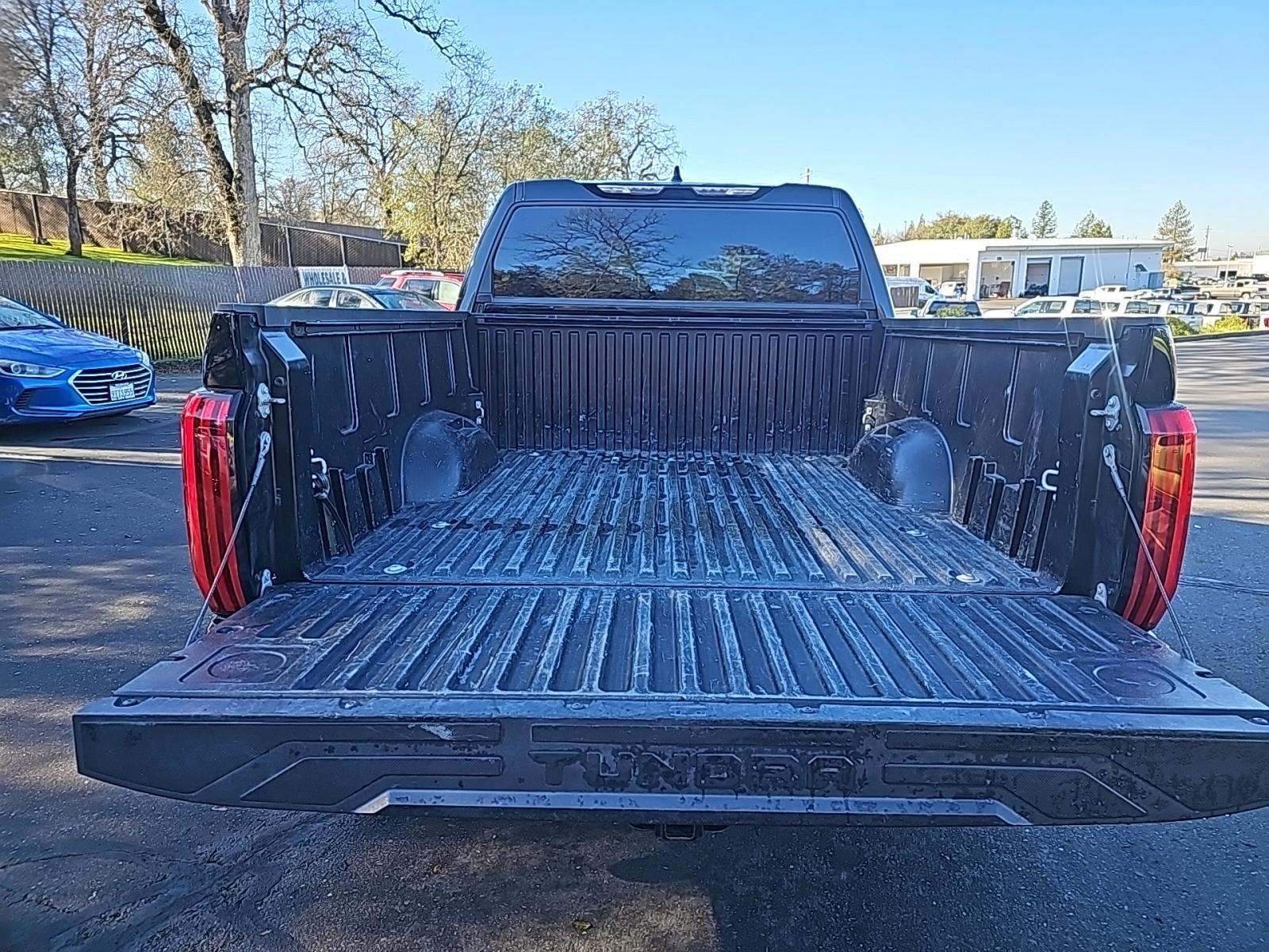 2022 Toyota Tundra SR5 AWD