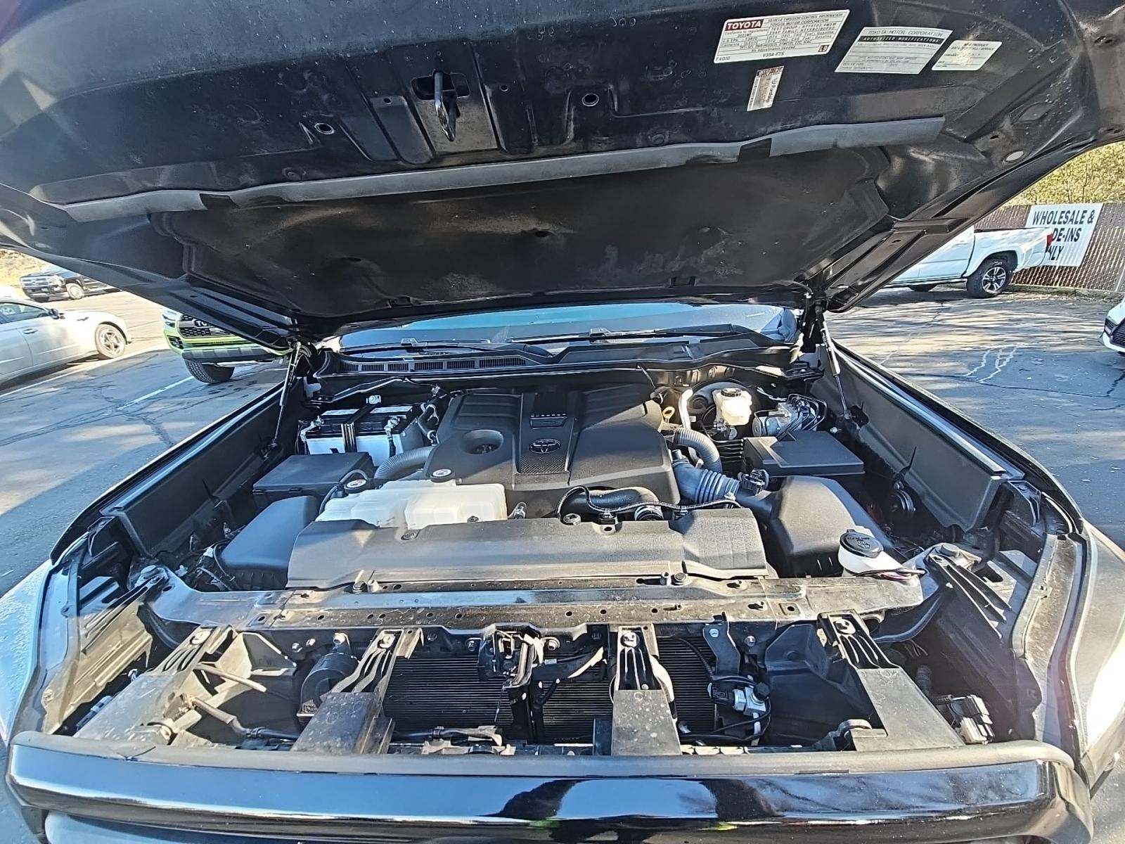 2022 Toyota Tundra SR5 AWD