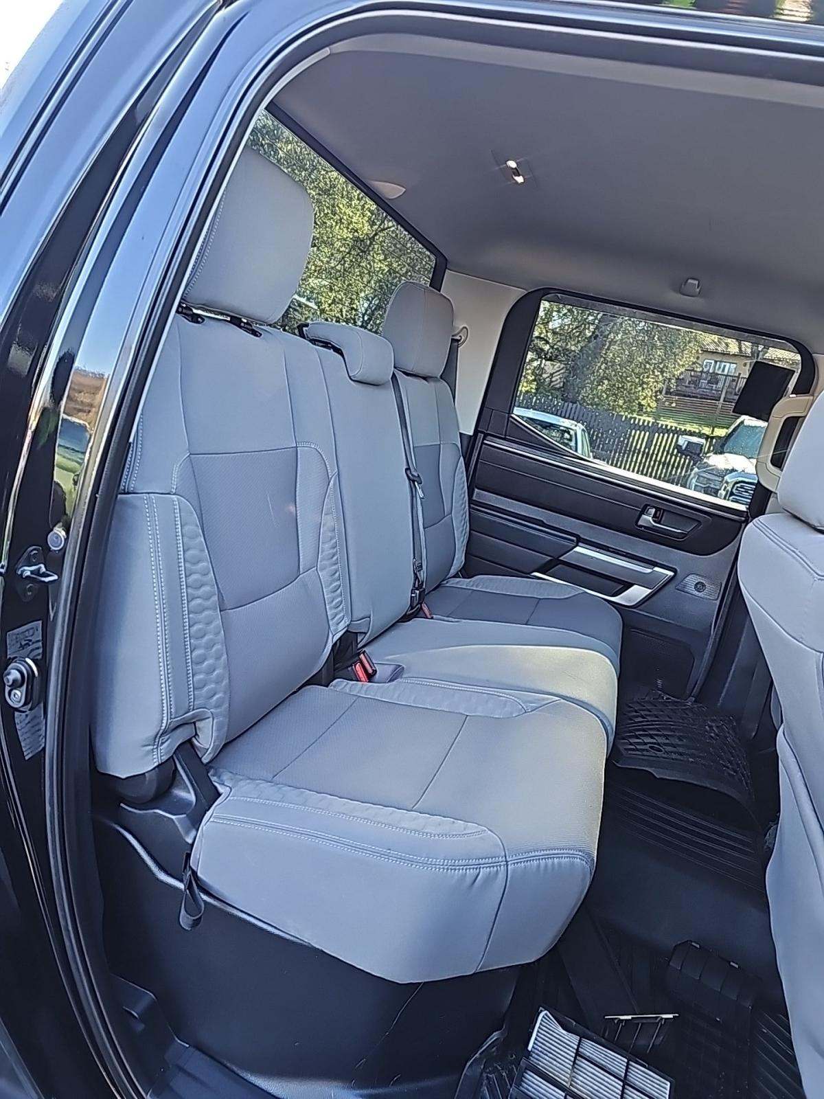 2022 Toyota Tundra SR5 AWD