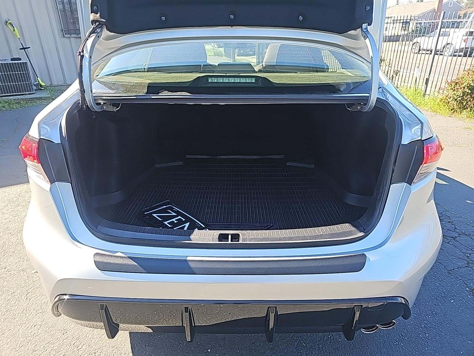 2023 Toyota Corolla SE FWD