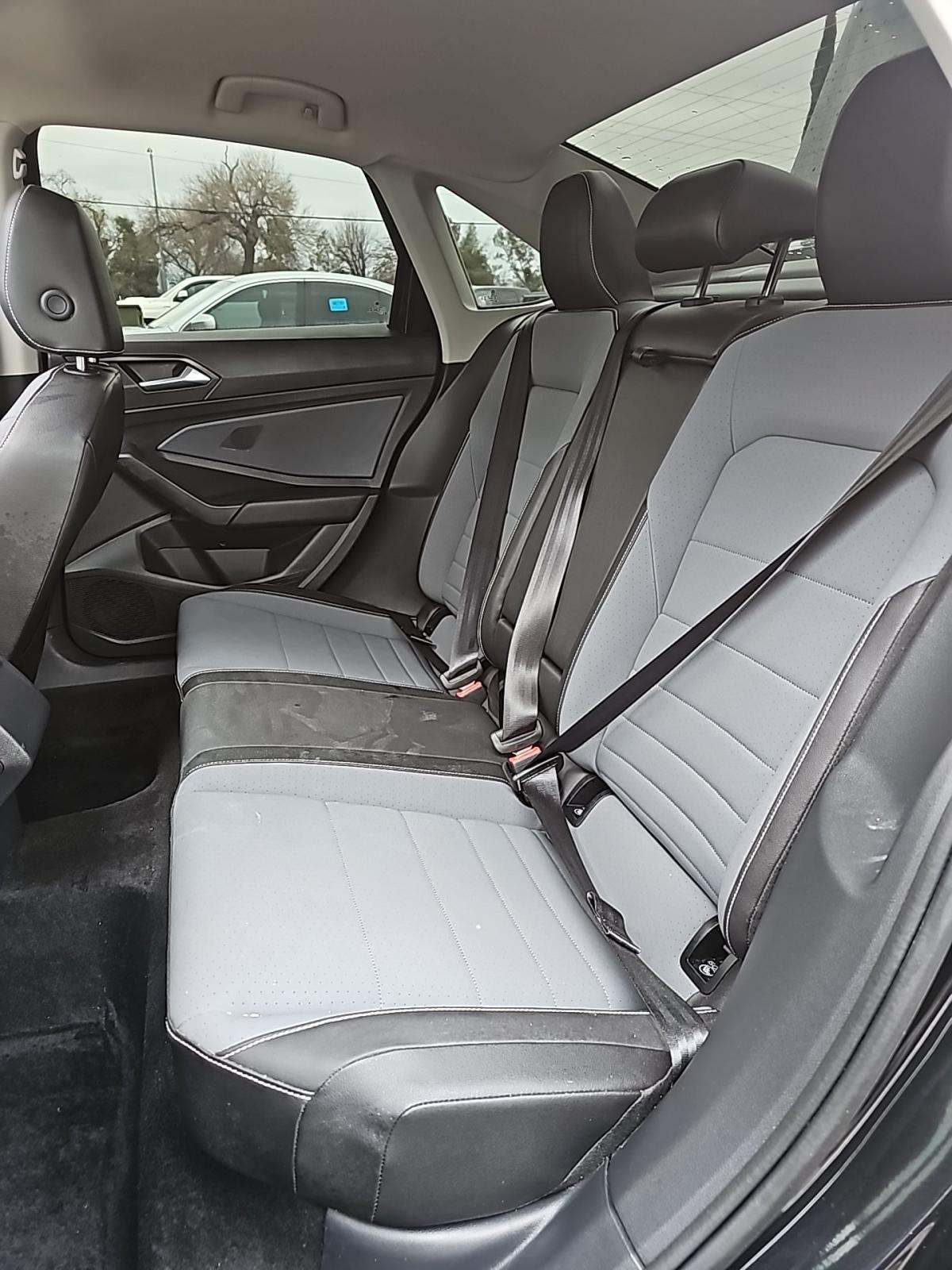 2025 Volkswagen Jetta 1.5T SE FWD