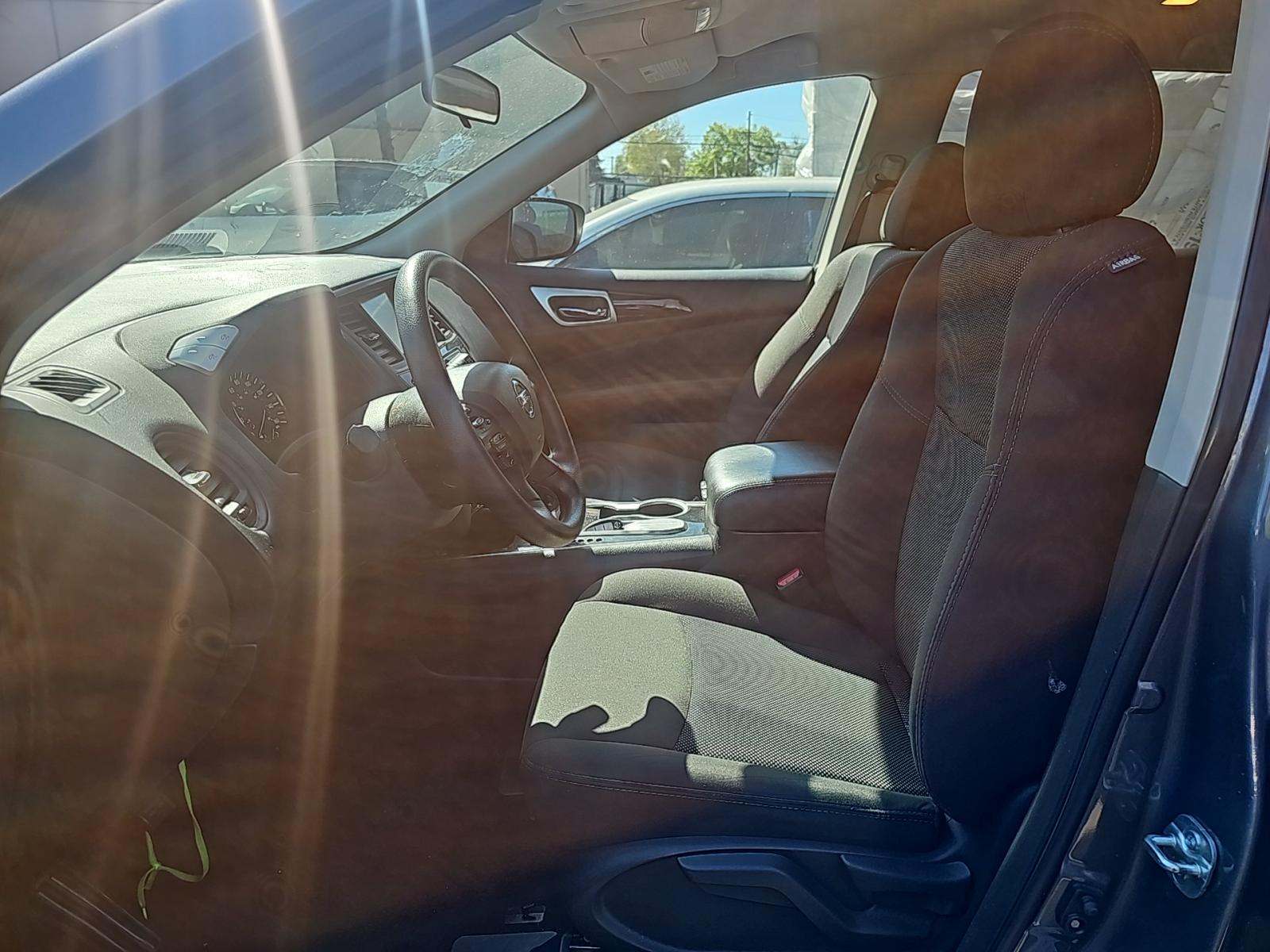 2020 Nissan Pathfinder S FWD