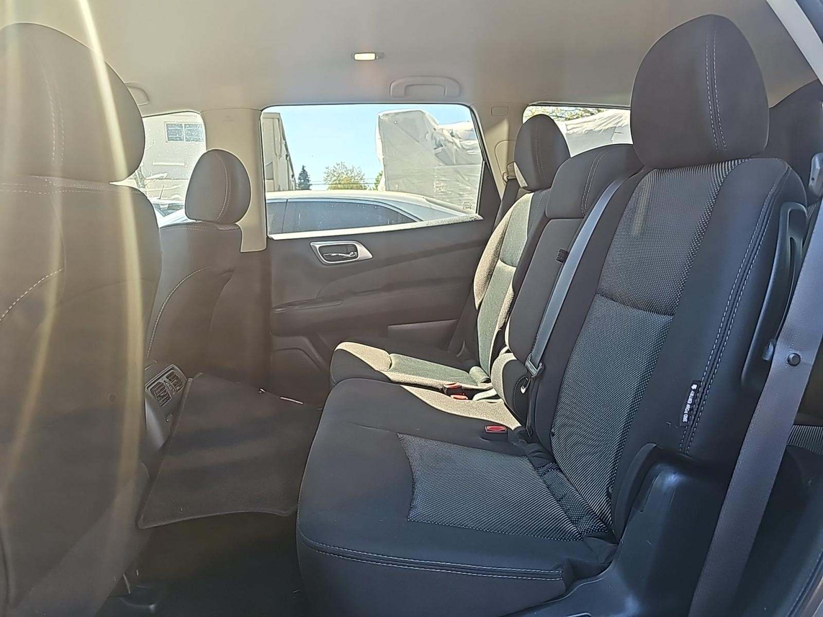 2020 Nissan Pathfinder S FWD