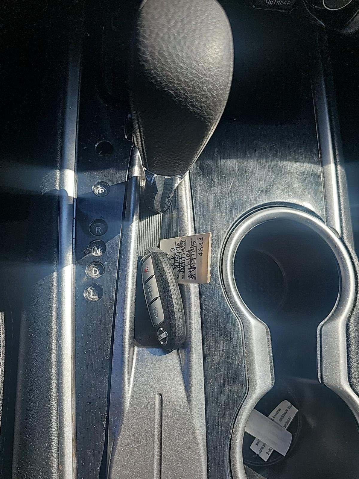 2020 Nissan Pathfinder S FWD