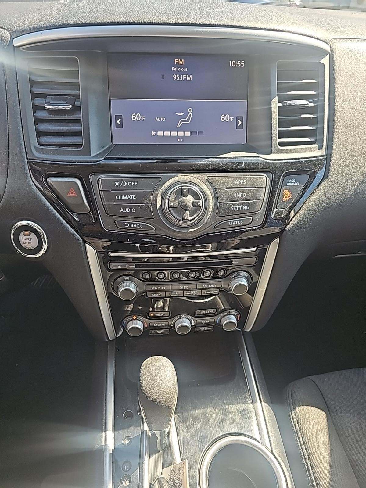 2020 Nissan Pathfinder S FWD