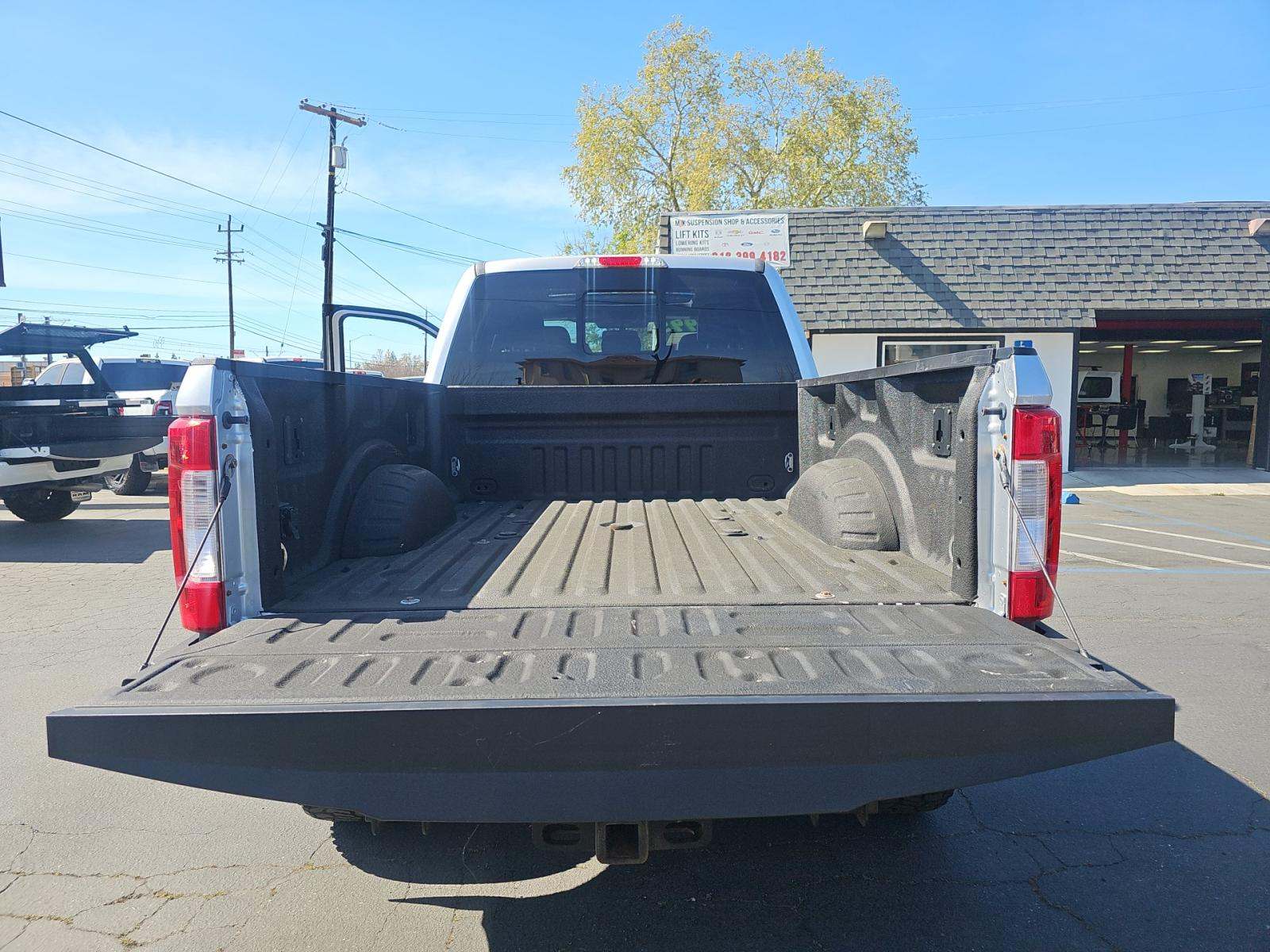 FORD F-350 - 10