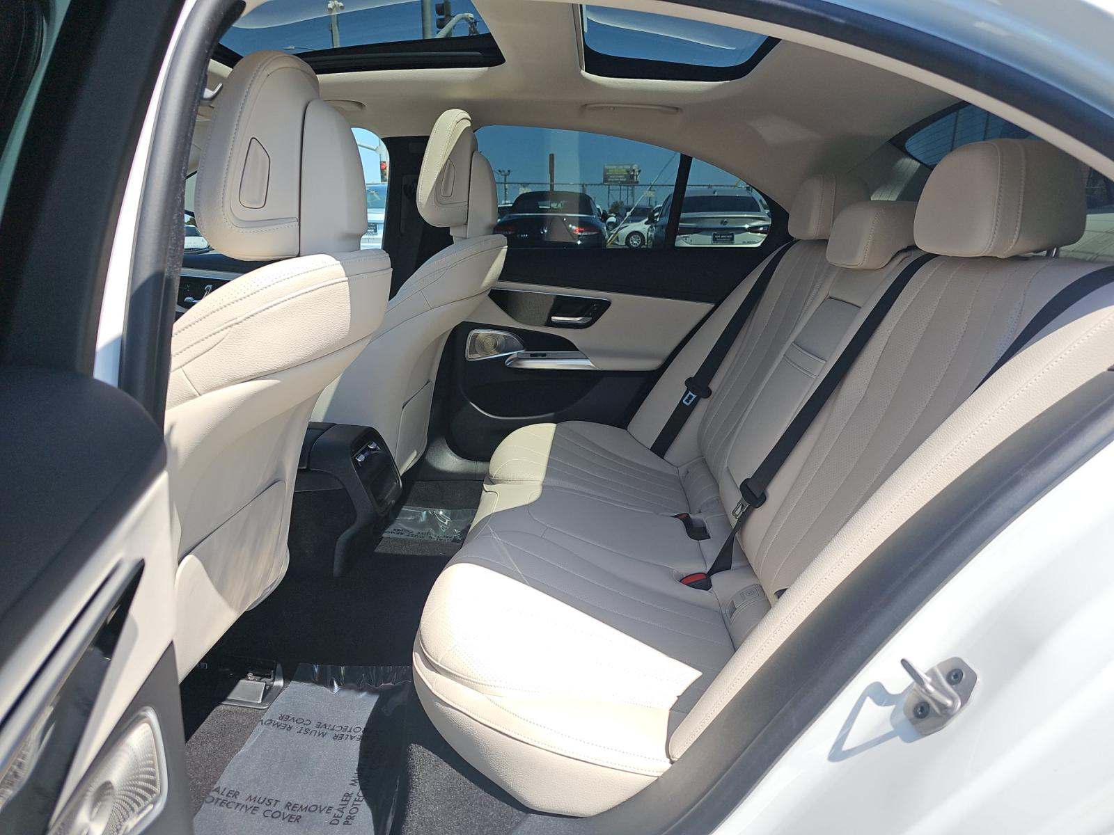 MERCEDES-BENZ E-CLASS - 9