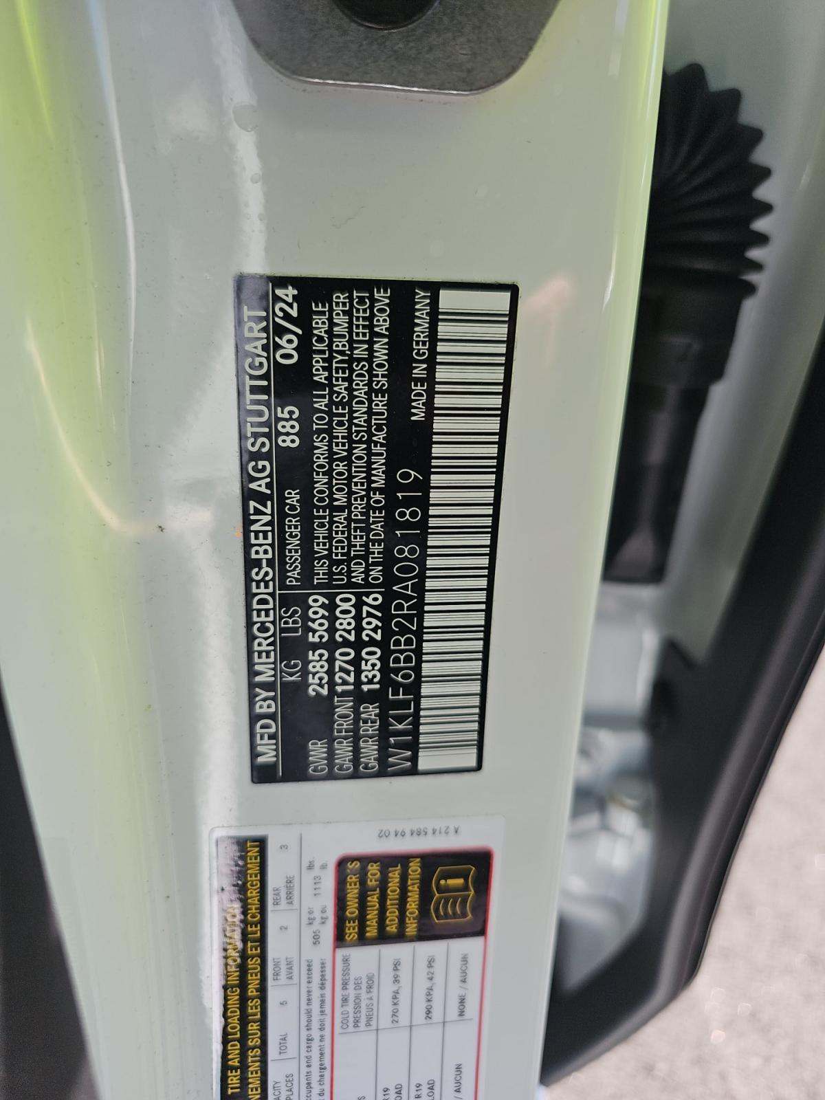 MERCEDES-BENZ E-CLASS - 1