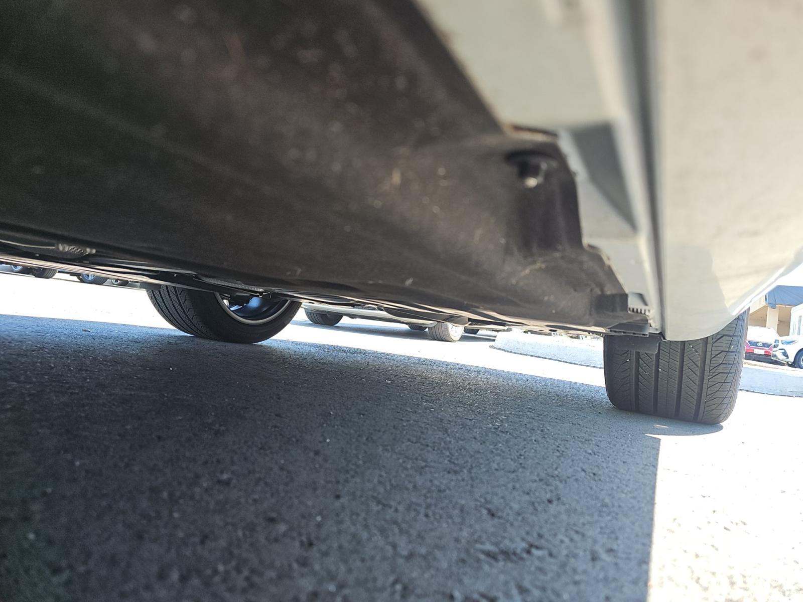 MERCEDES-BENZ E-CLASS - 3