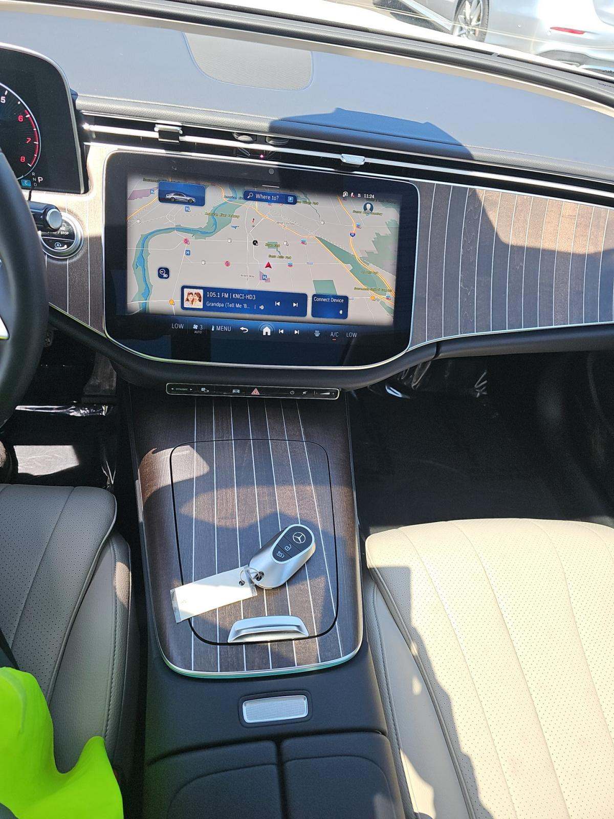 MERCEDES-BENZ E-CLASS - 6