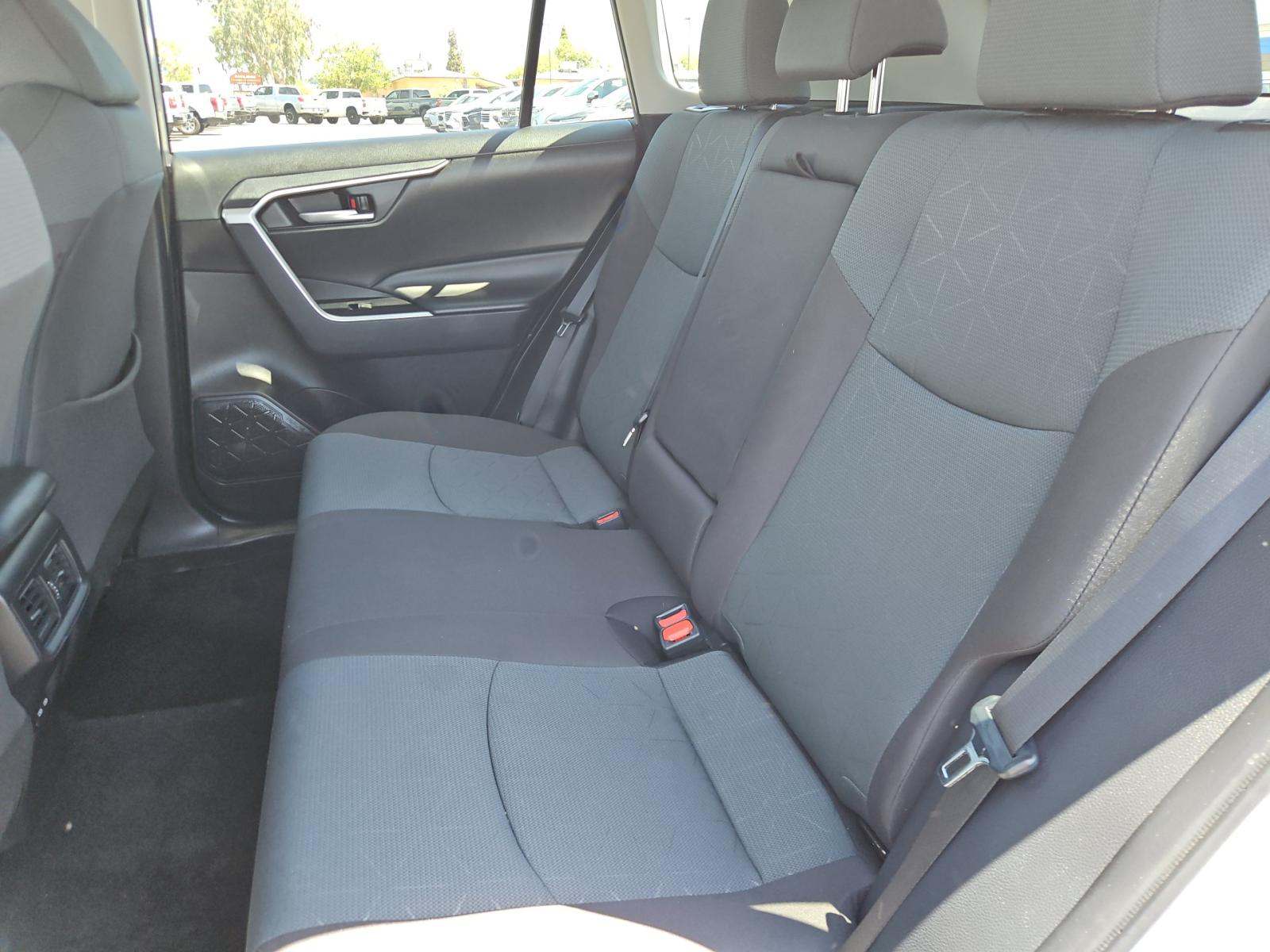 2025 Toyota RAV4 XLE FWD