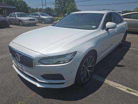 2018 Volvo S90 T5 Momentum FWD