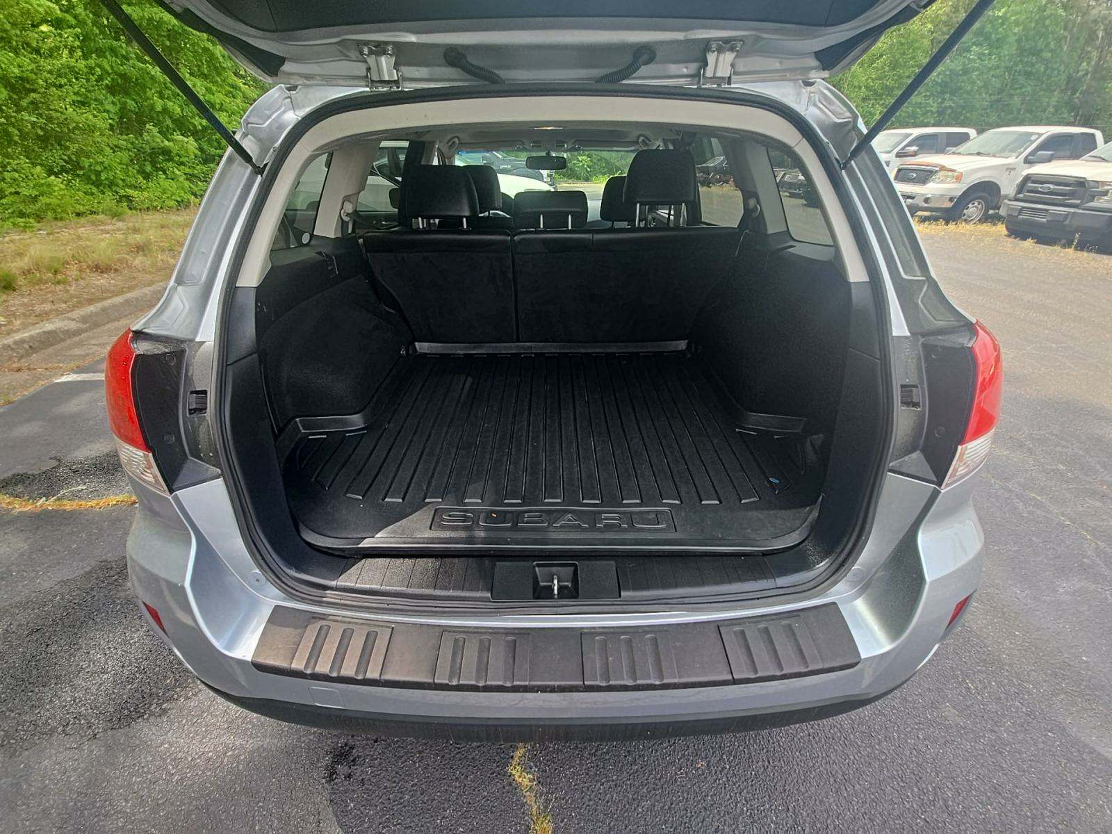 2012 Subaru Outback 2.5i Limited AWD
