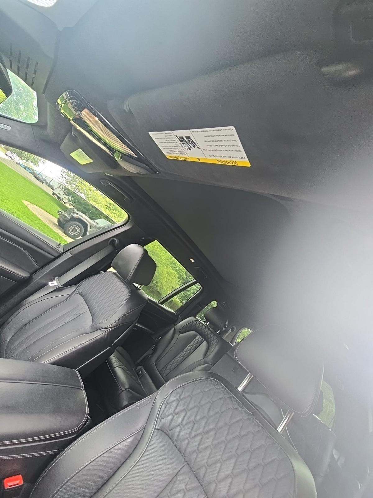 2023 BMW X7 M60i AWD