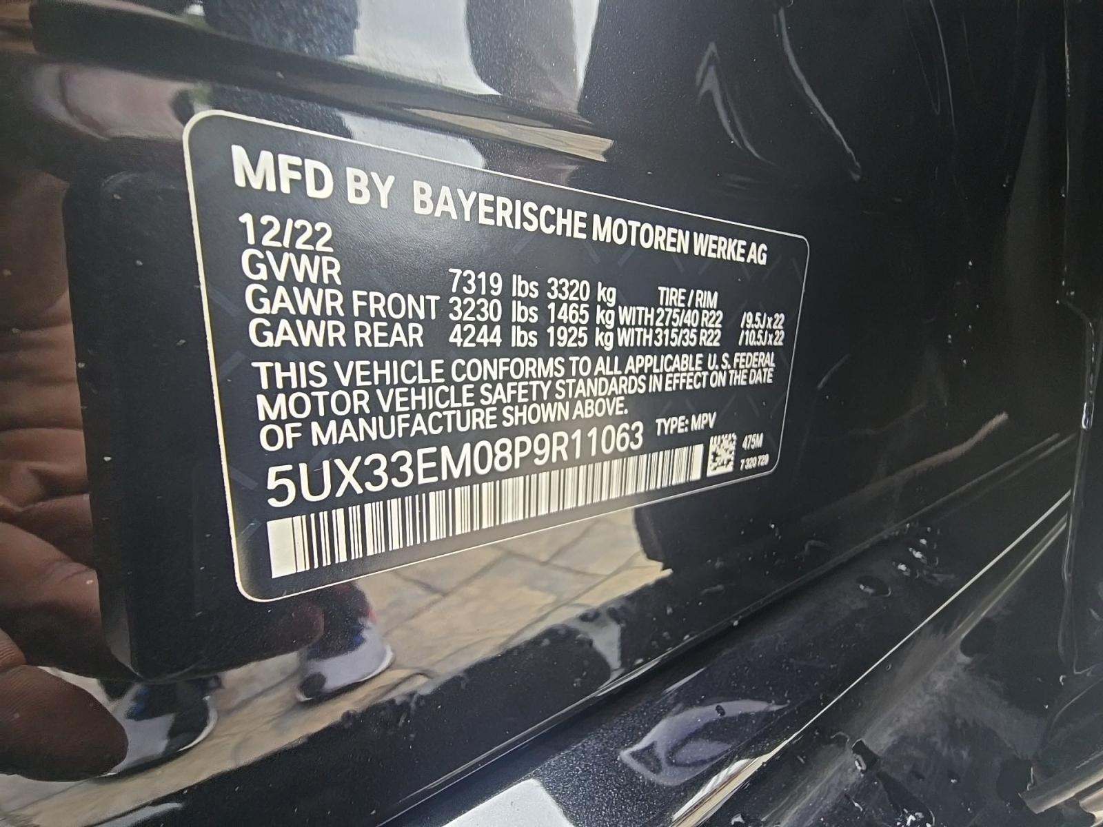 2023 BMW X7 M60i AWD