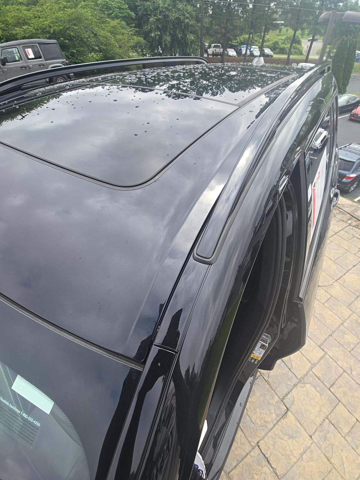 2023 BMW X7 M60i AWD