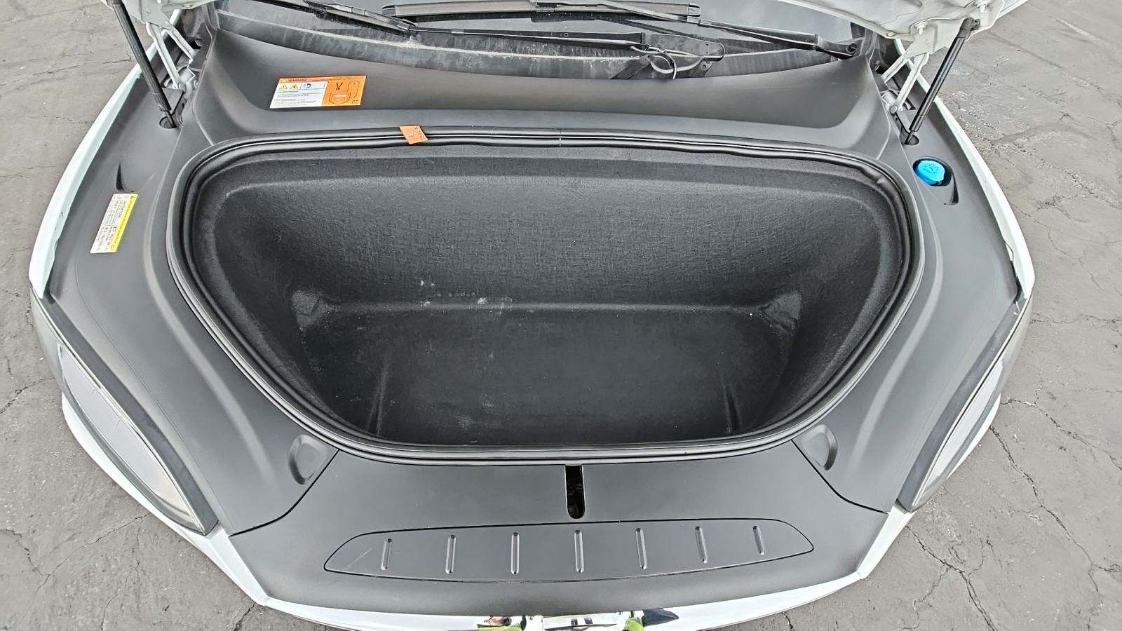 2017 Tesla Model X 90D AWD