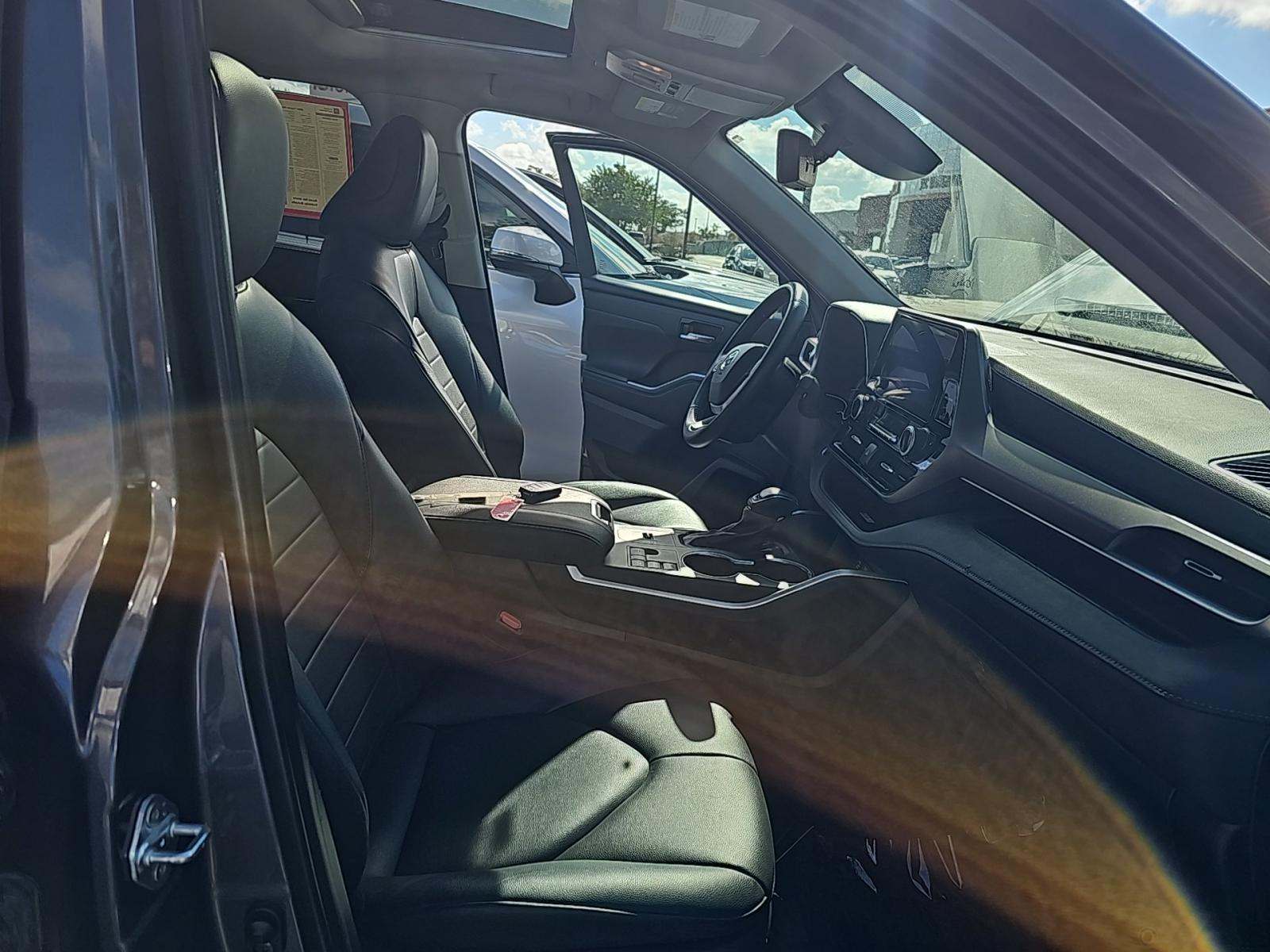 2024 Toyota Highlander XLE FWD