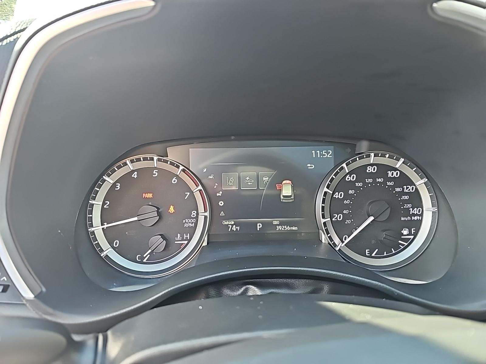 2024 Toyota Highlander XLE FWD