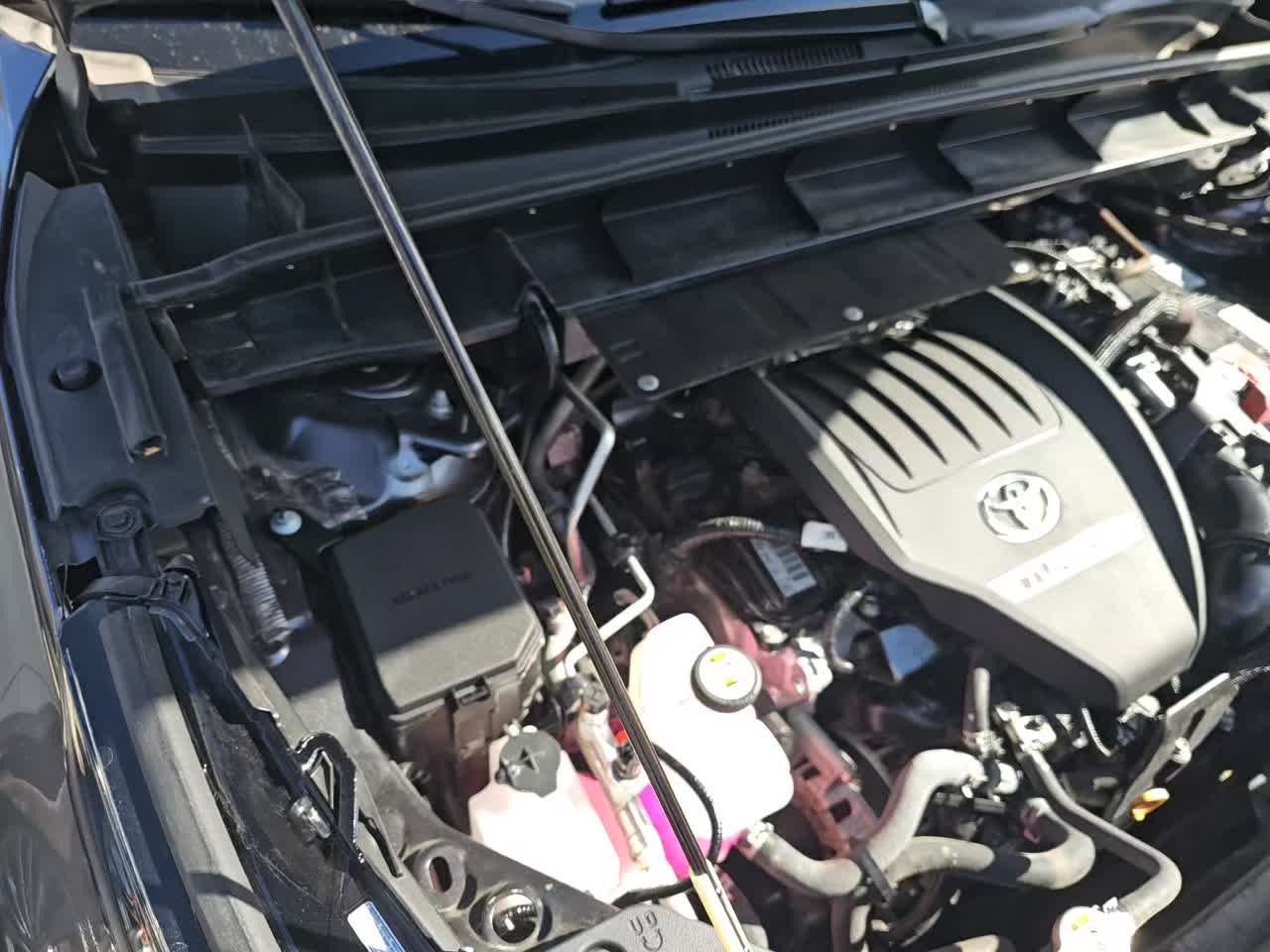 2024 Toyota Highlander XLE FWD