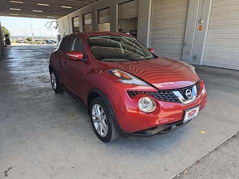 2016 Nissan JUKE SV FWD