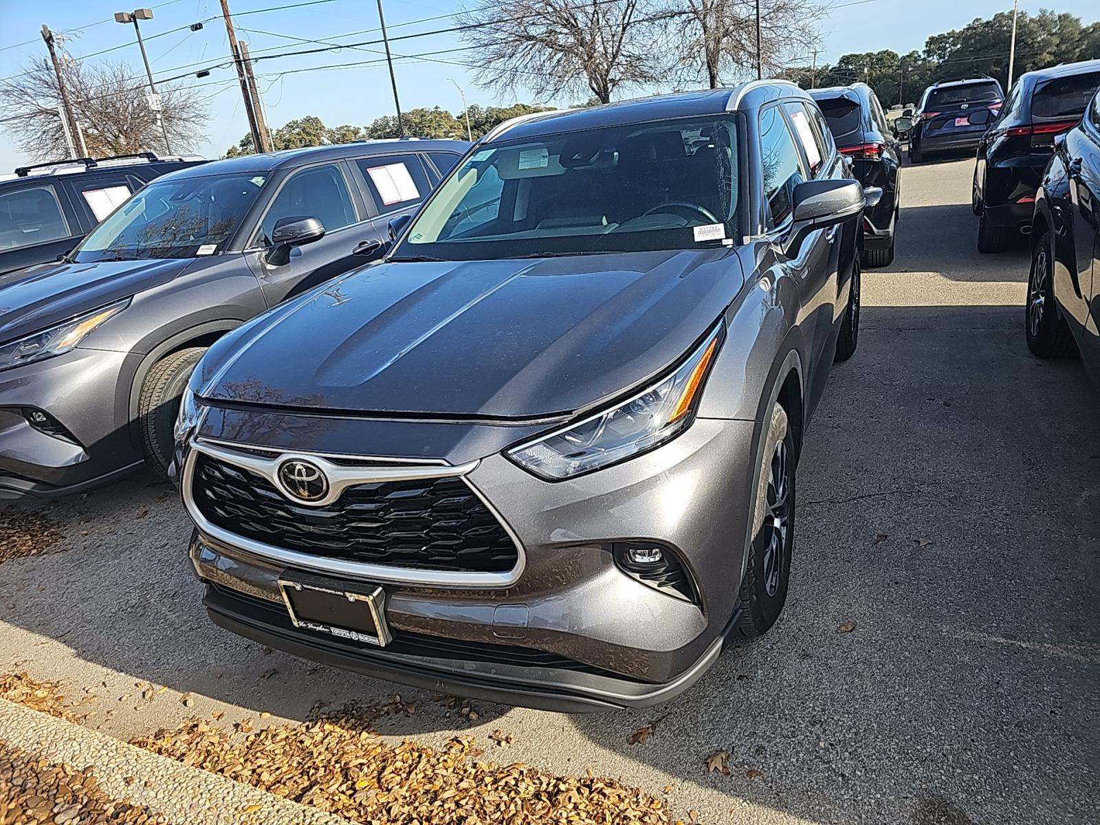 2024 Toyota Highlander XLE FWD