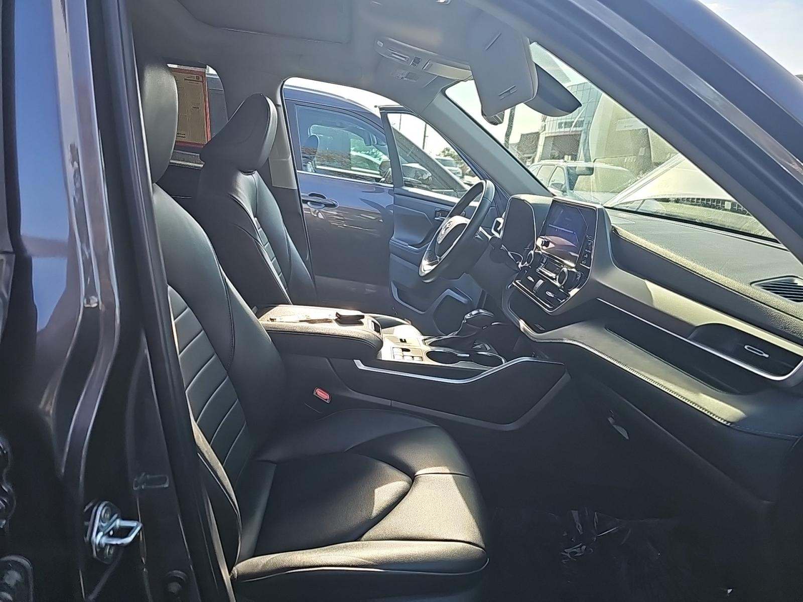 2024 Toyota Highlander XLE FWD