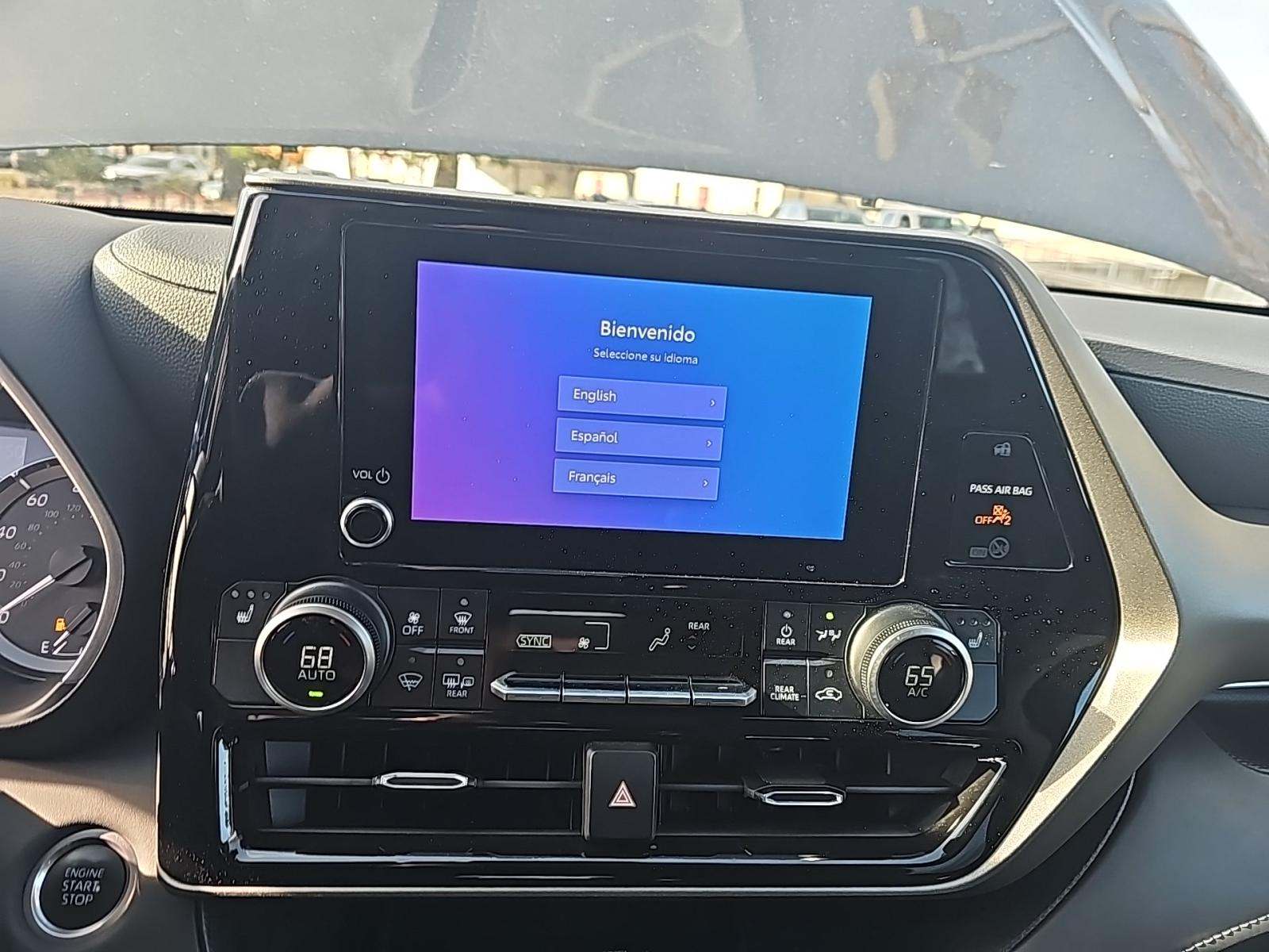 2024 Toyota Highlander XLE FWD