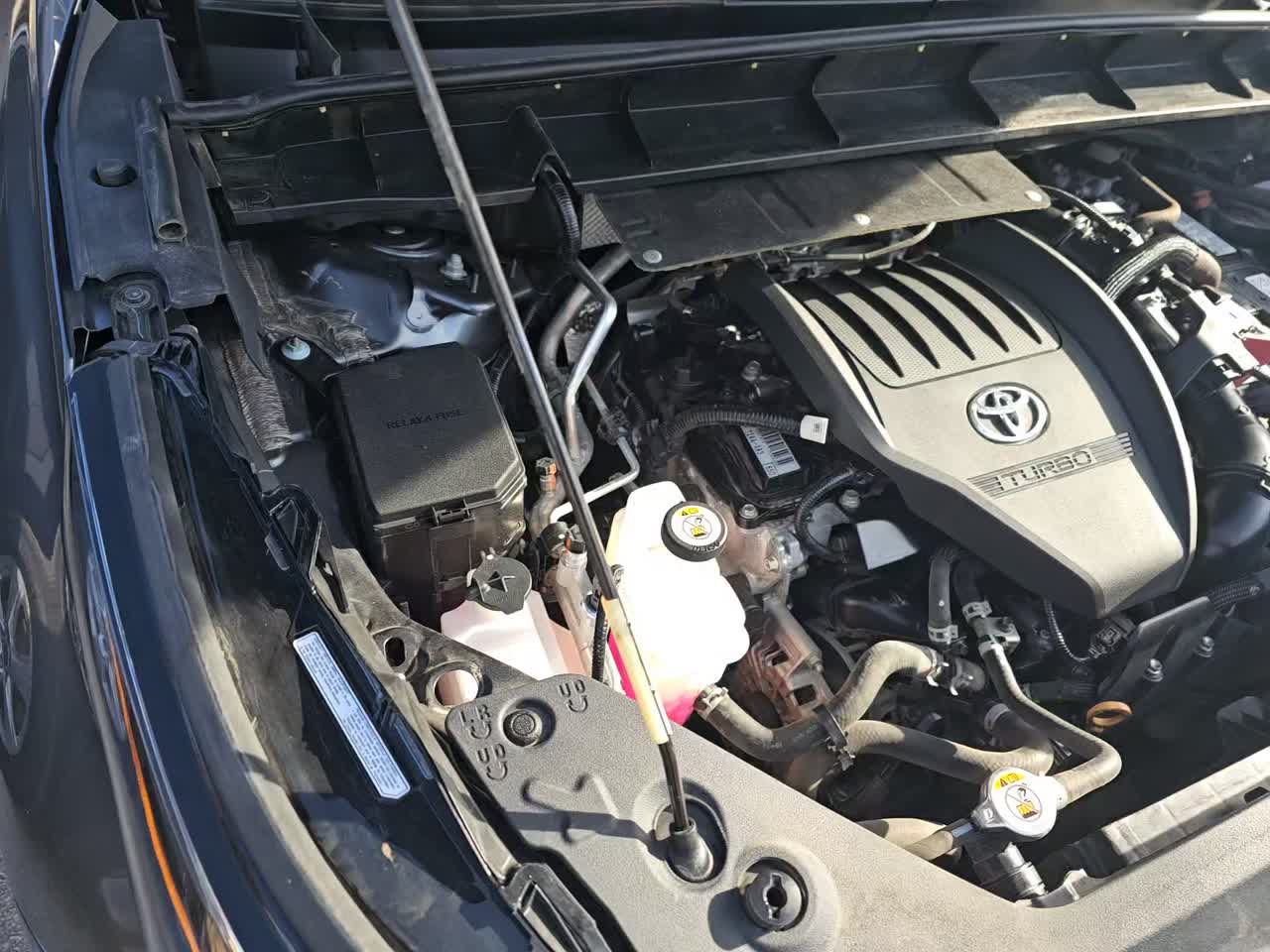 2024 Toyota Highlander XLE FWD