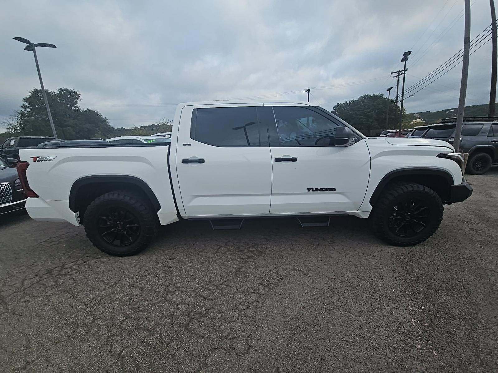 2022 Toyota Tundra SR5 RWD